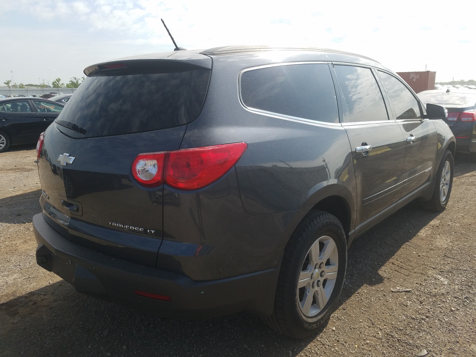 Photo 4 from auction – 2009 CHEVROLET TRAVERSE L with VIN 1GNER23D59S143413