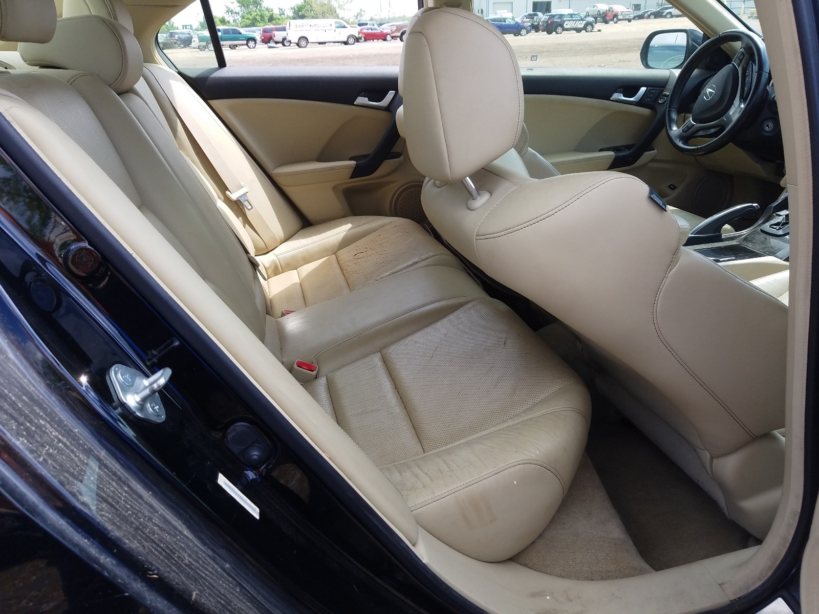 Photo 6 from auction – 2013 ACURA TSX with VIN JH4CU2F44DC001579