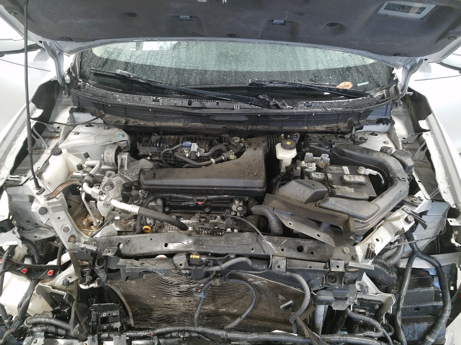 Photo 7 from auction – 2015 NISSAN ROGUE S with VIN 5N1AT2MV0FC922204