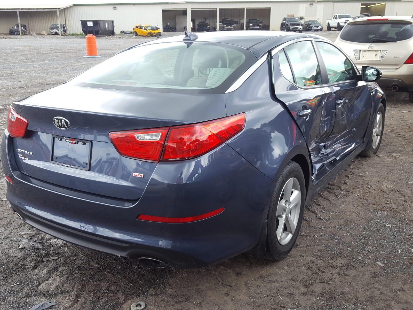 Photo 4 from auction – 2015 KIA OPTIMA LX with VIN KNAGM4A73F5557614