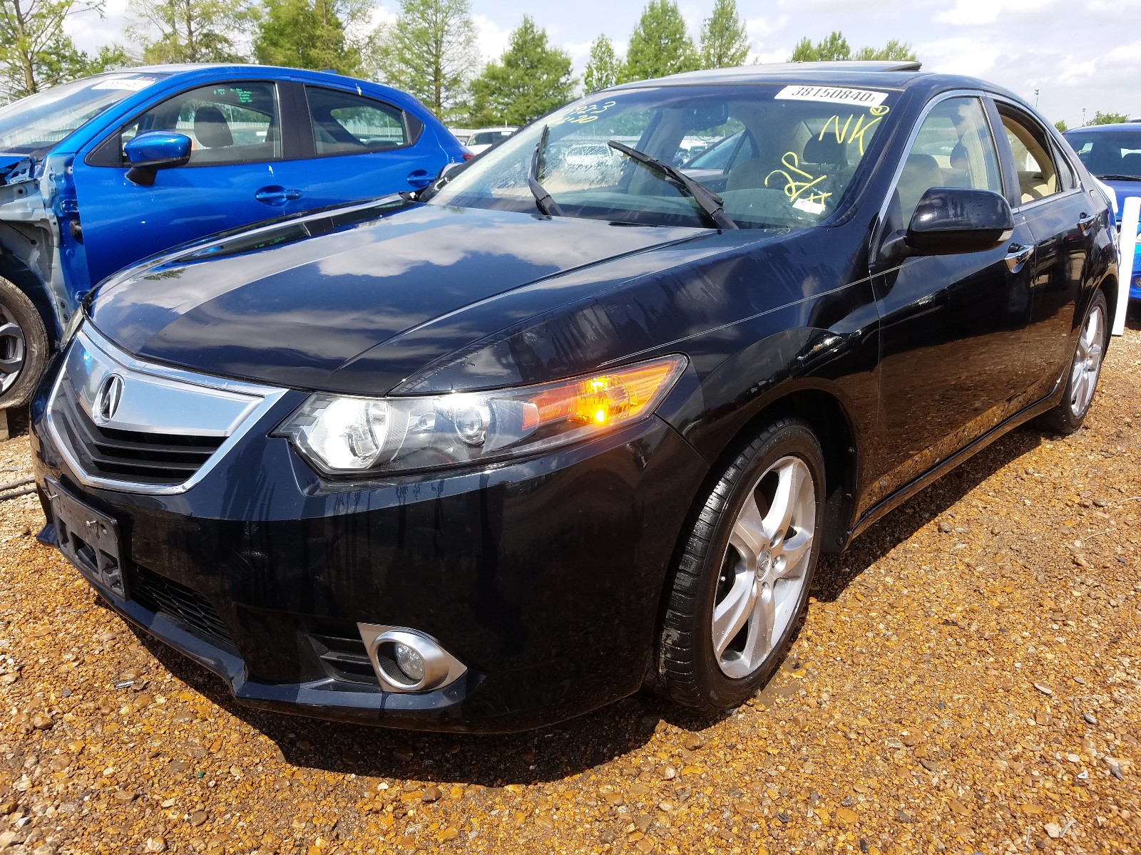 Photo 2 from auction – 2013 ACURA TSX with VIN JH4CU2F44DC001579