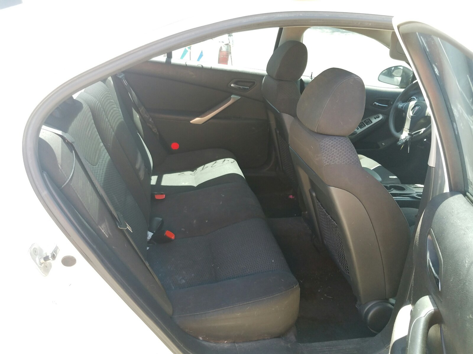 Photo 6 from auction – 2006 PONTIAC G6 SE with VIN 1G2ZF55B664163089