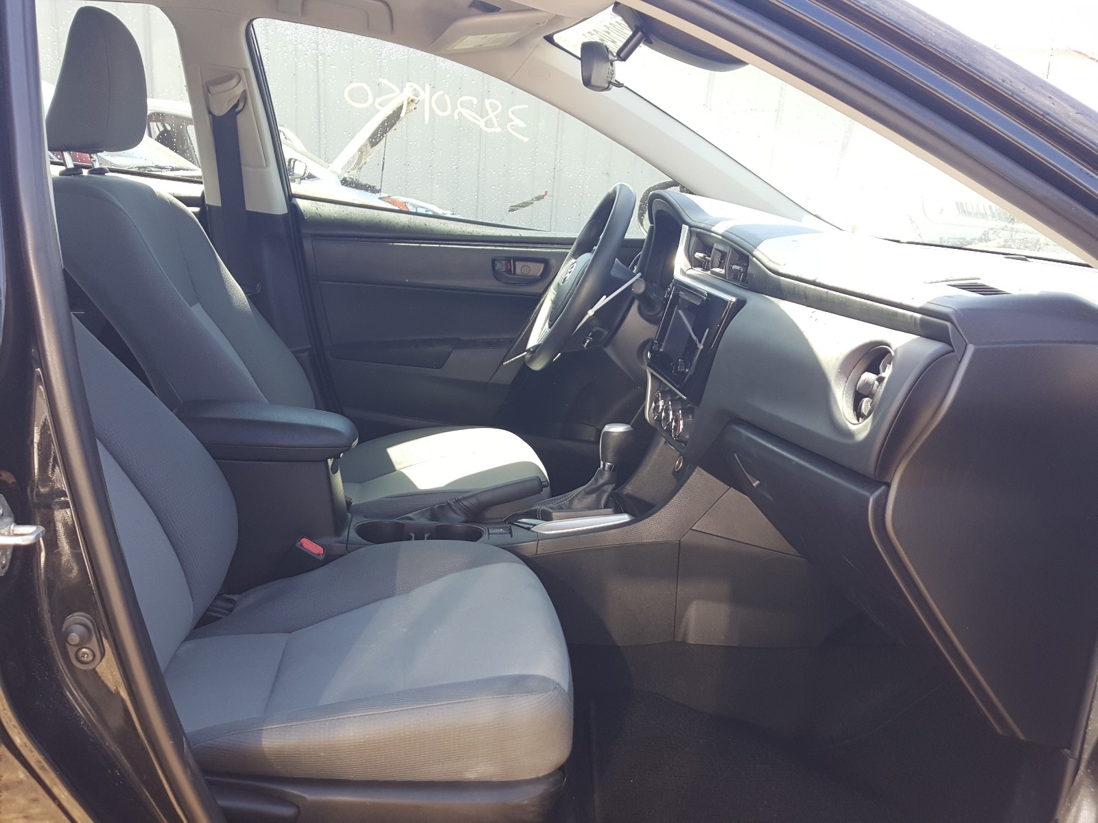 Photo 5 from auction – 2019 TOYOTA COROLLA L with VIN 5YFBURHE8KP904205