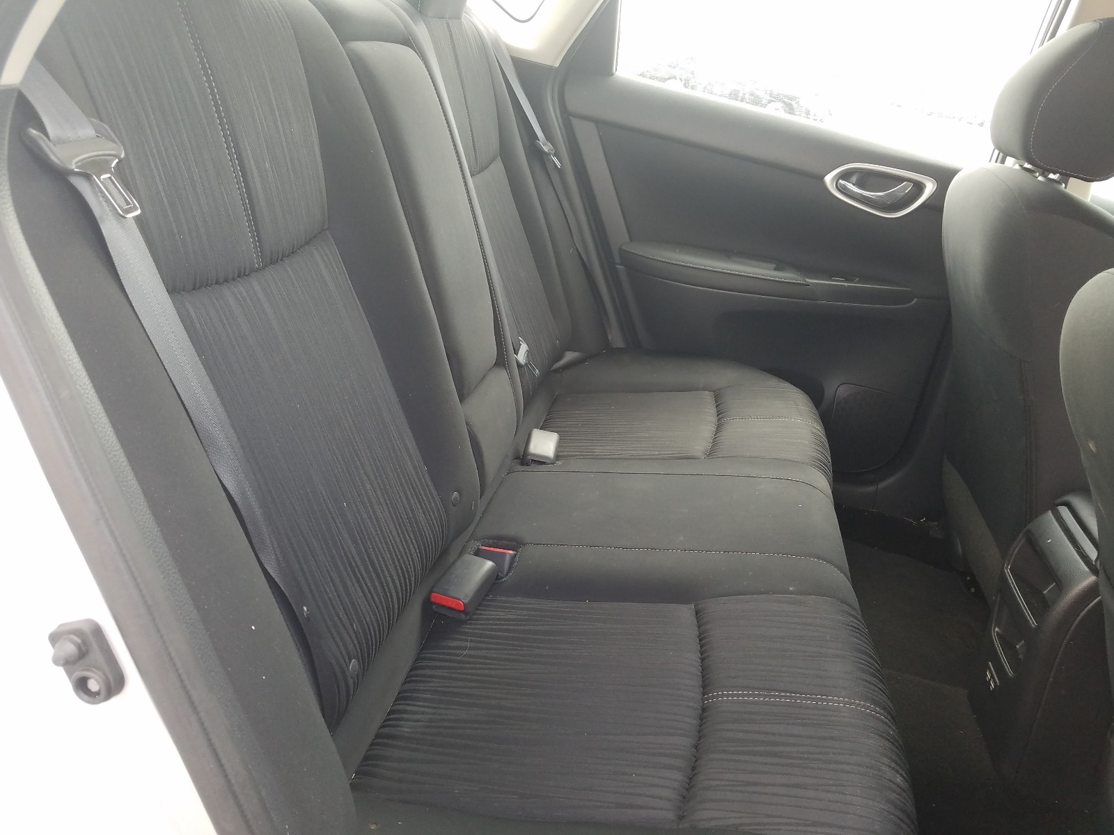 Photo 6 from auction – 2018 NISSAN SENTRA S with VIN 3N1AB7AP4JL644479