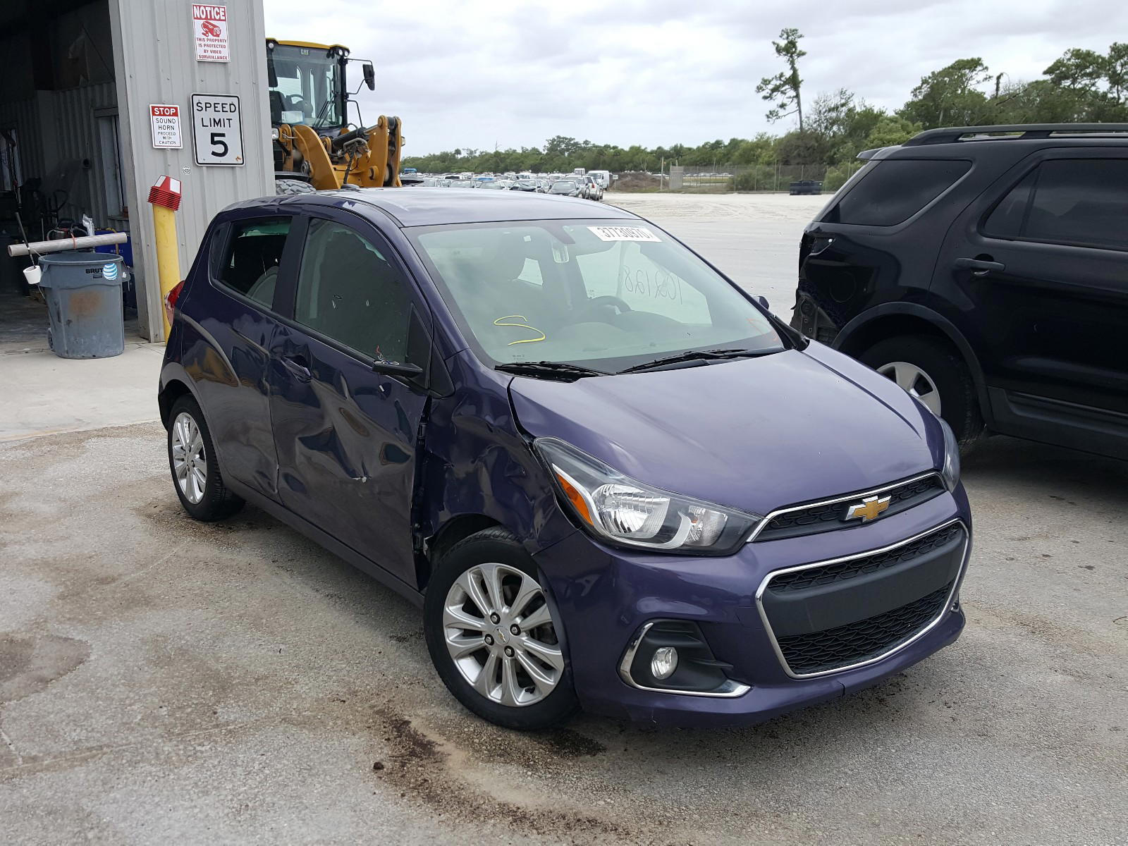 CHEVROLET SPARK 1LT 2016 with VIN KL8CD6SA4GC578520 - Photo from auction