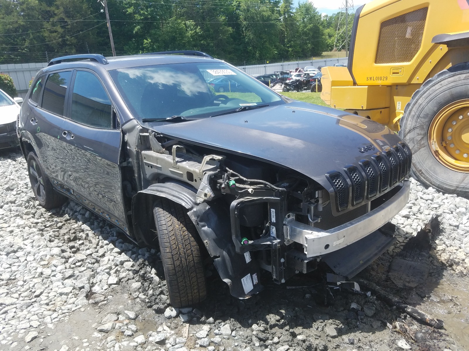 JEEP CHEROKEE L 2018 with VIN 1C4PJLCB4JD551648 - Photo from auction