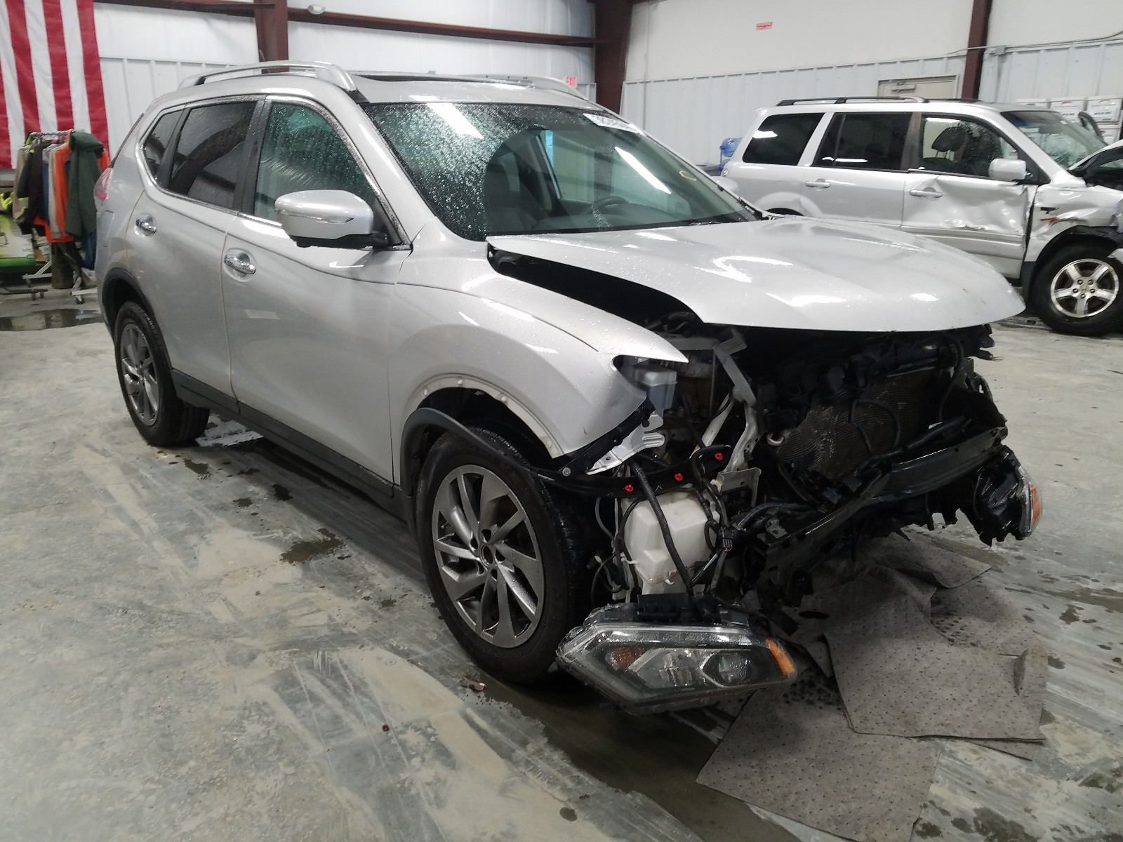 NISSAN ROGUE S 2015 with VIN 5N1AT2MV0FC922204 - Photo from auction