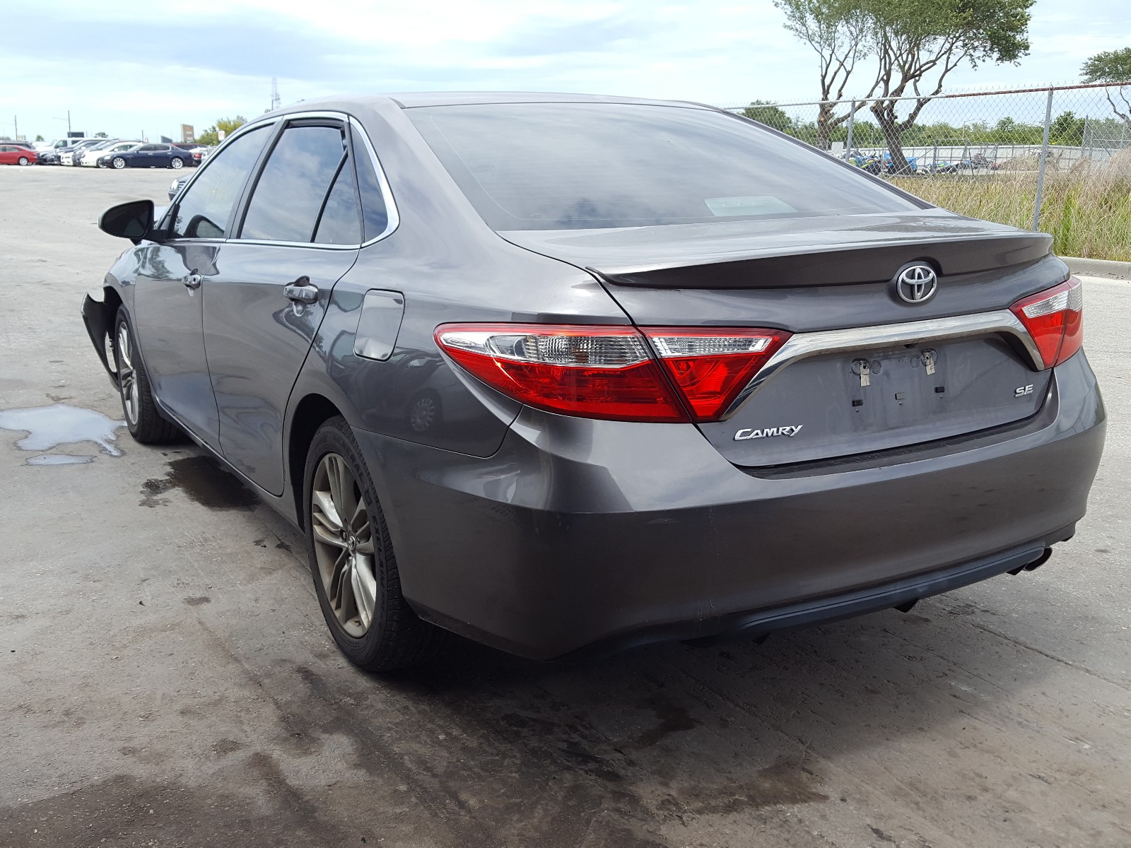 Photo 3 from auction – 2016 TOYOTA CAMRY LE with VIN 4T1BF1FK8GU579016