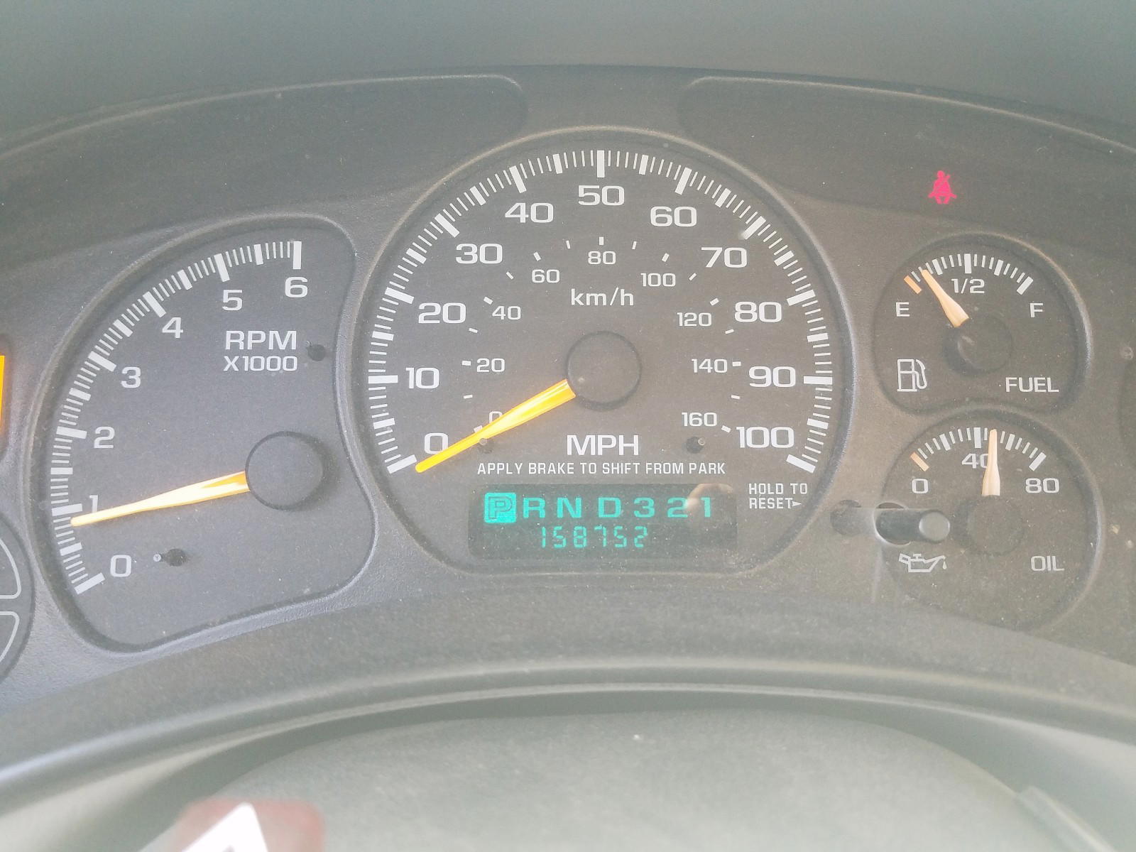 Photo 8 from auction – 2000 CHEVROLET SILVERADO with VIN 2GCEK19T3Y1330508