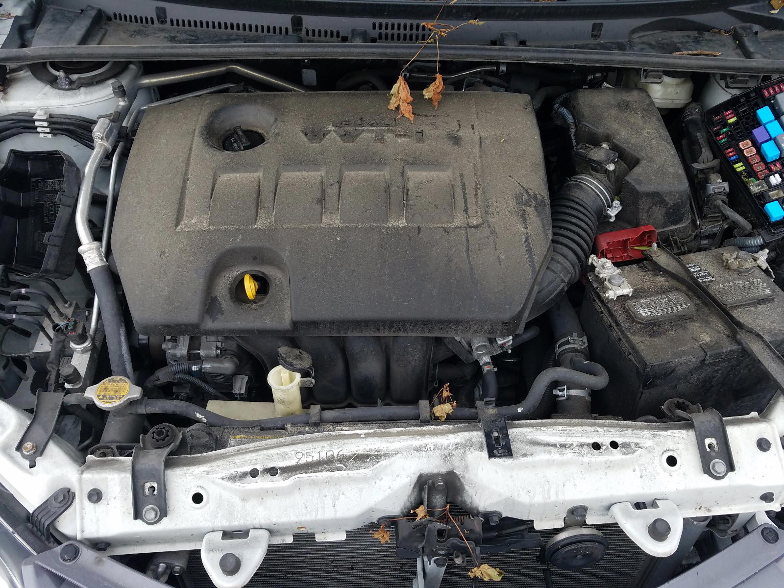 Photo 7 from auction – 2015 TOYOTA COROLLA L with VIN 2T1BURHE8FC464458