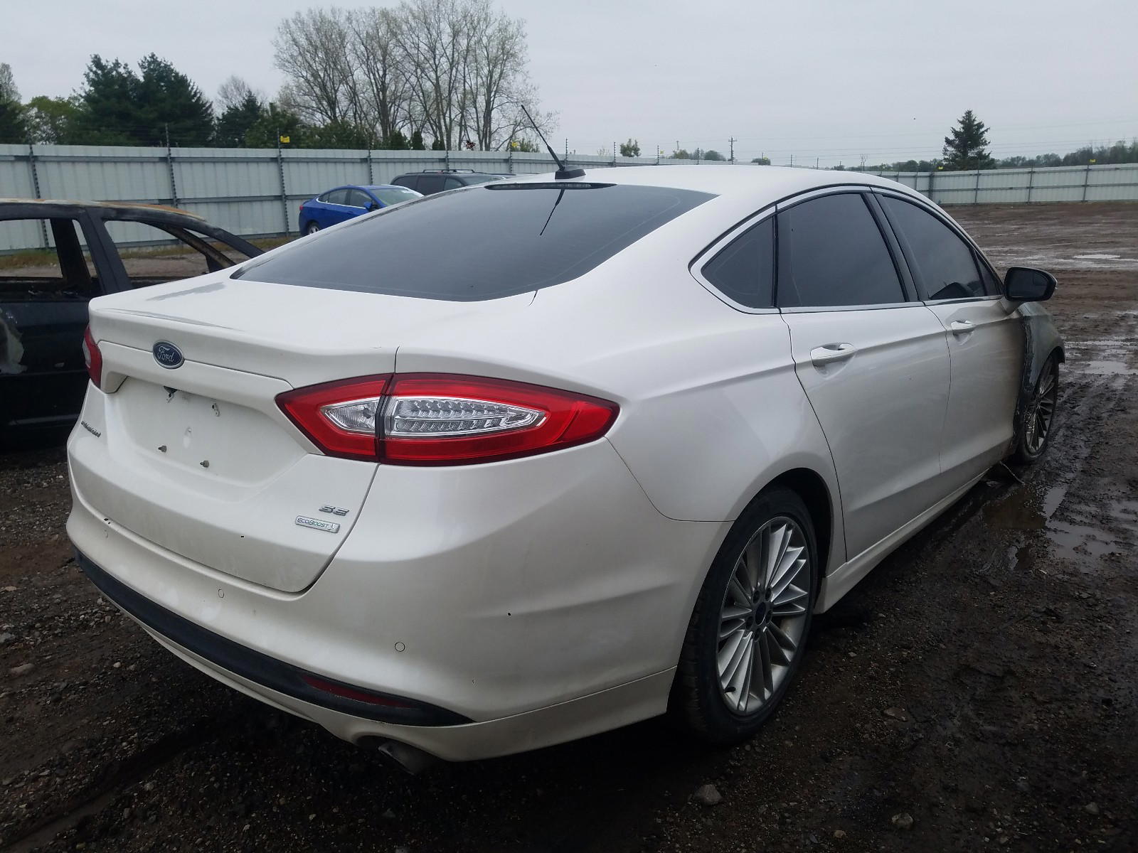 Photo 4 from auction – 2016 FORD FUSION SE with VIN 3FA6P0HD5GR110040