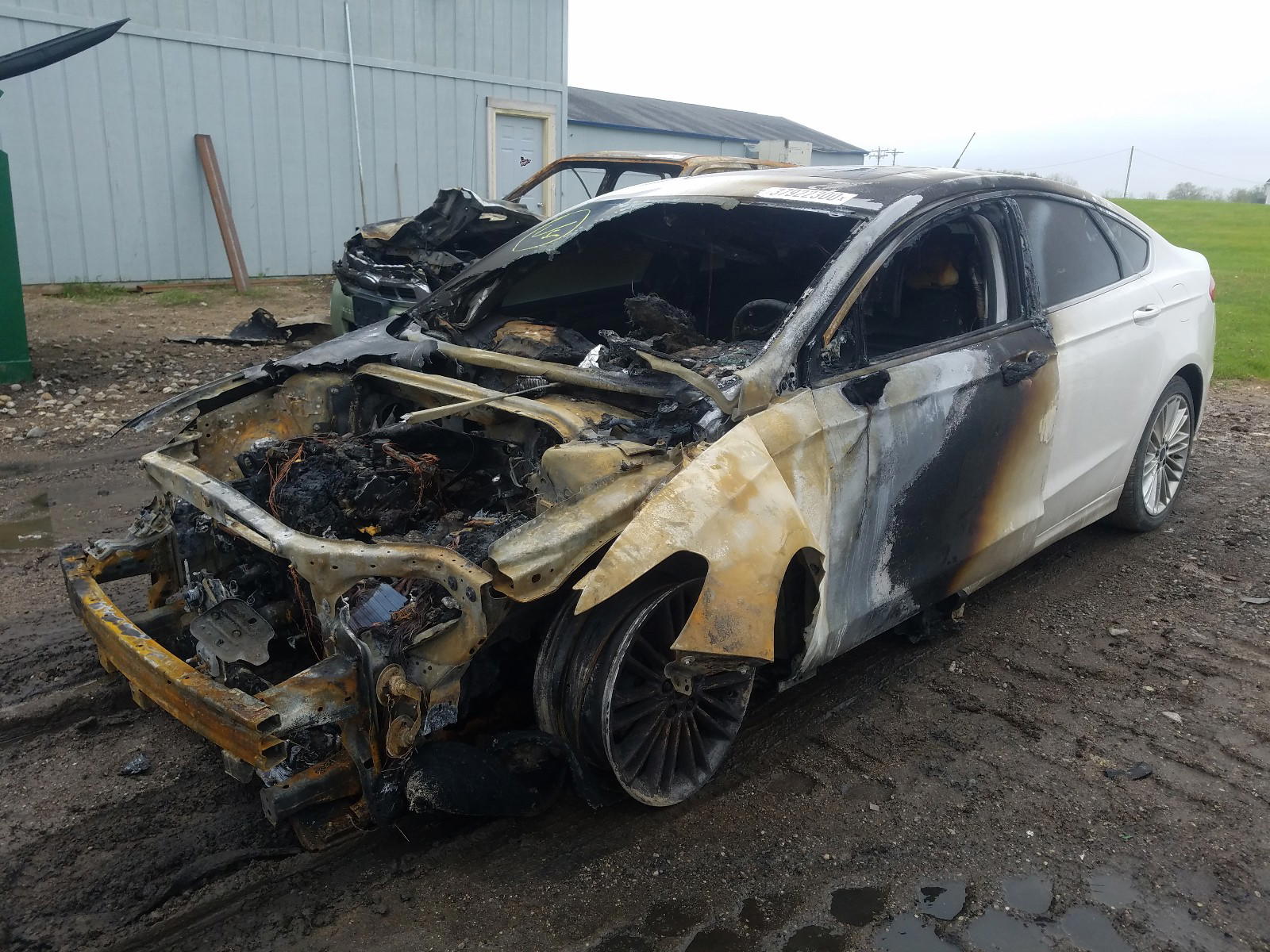 Photo 2 from auction – 2016 FORD FUSION SE with VIN 3FA6P0HD5GR110040