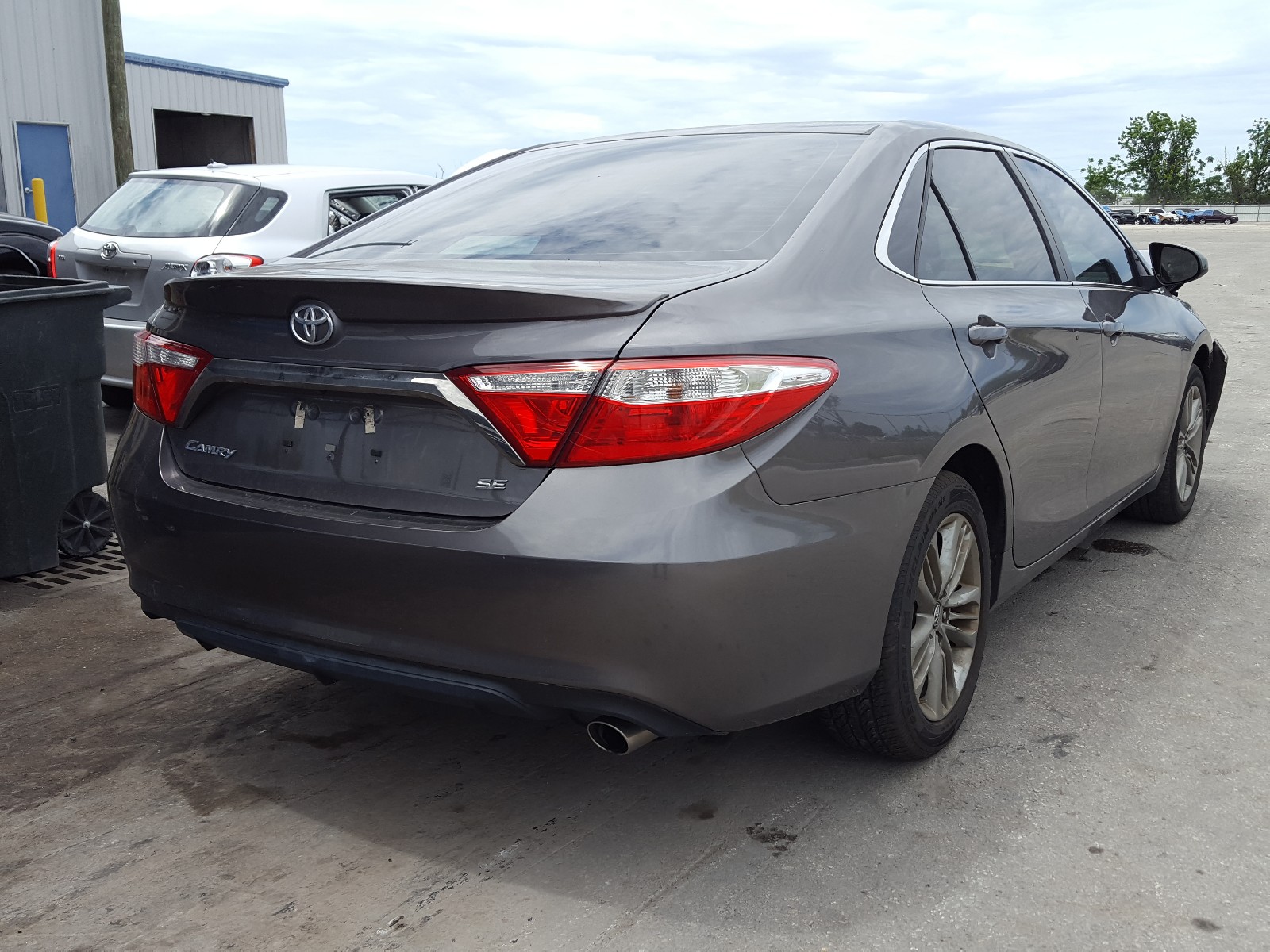 Photo 4 from auction – 2016 TOYOTA CAMRY LE with VIN 4T1BF1FK8GU579016
