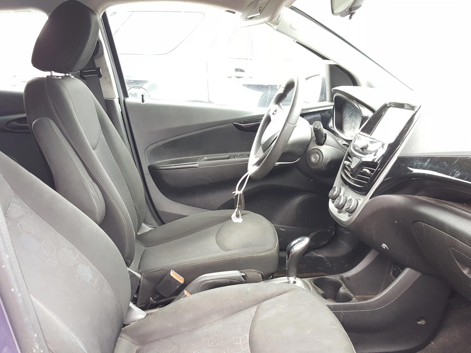 Photo 5 from auction – 2016 CHEVROLET SPARK 1LT with VIN KL8CD6SA4GC578520
