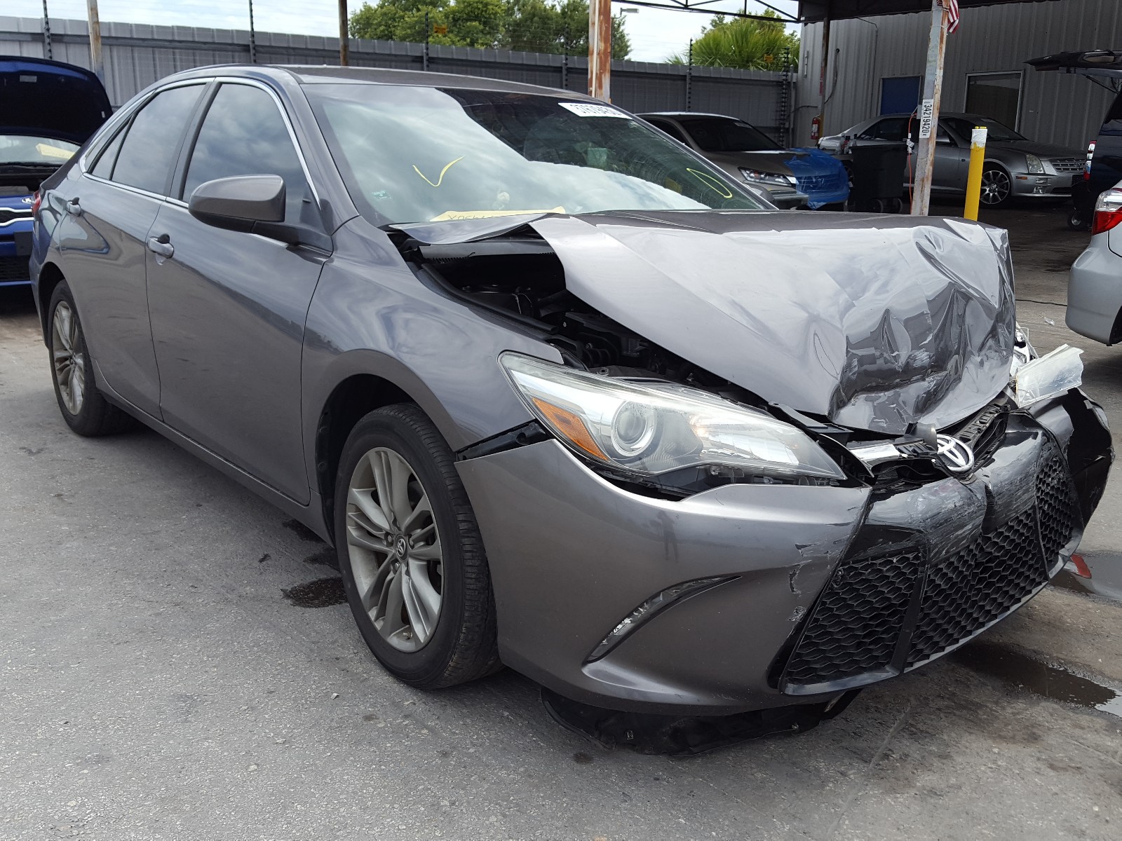 Photo 1 from auction – 2016 TOYOTA CAMRY LE with VIN 4T1BF1FK8GU579016