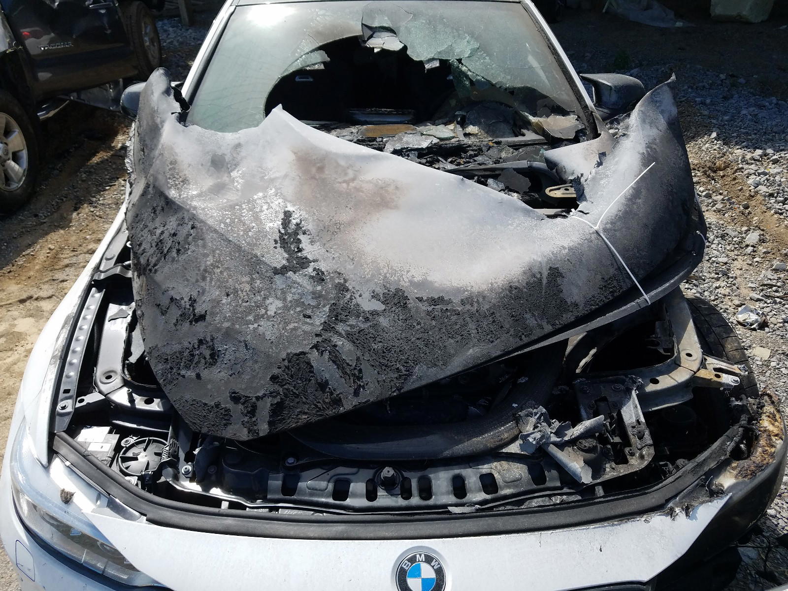 Photo 7 from auction – 2015 BMW M4 with VIN WBS3R9C55FK332987