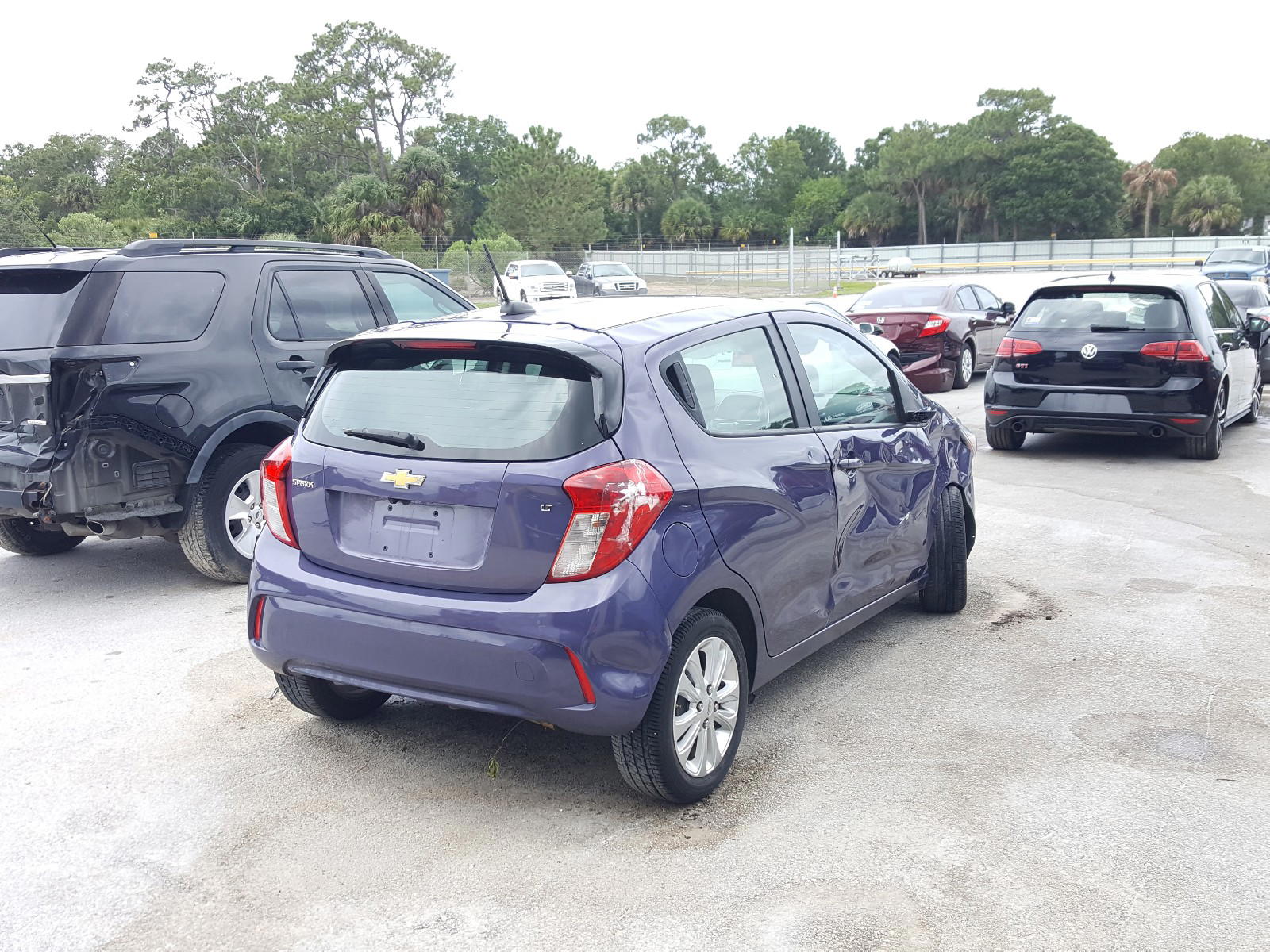Photo 4 from auction – 2016 CHEVROLET SPARK 1LT with VIN KL8CD6SA4GC578520