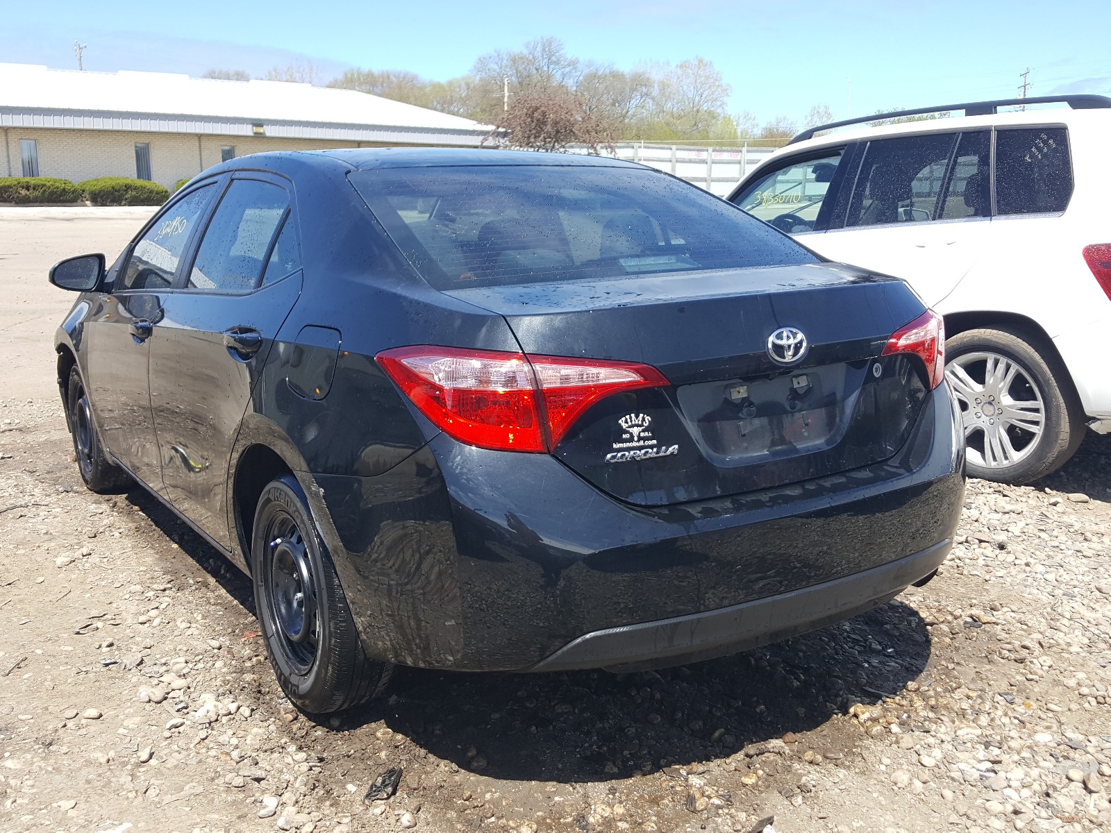 Photo 3 from auction – 2019 TOYOTA COROLLA L with VIN 5YFBURHE8KP904205