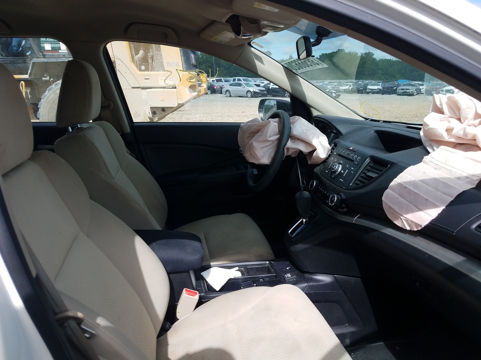 Photo 5 from auction – 2016 HONDA CR-V LX with VIN 5J6RM3H30GL022448