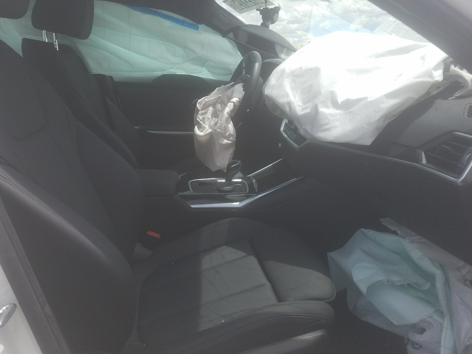 Photo 5 from auction – 2020 BMW 330I with VIN 3MW5R1J02L8B17392