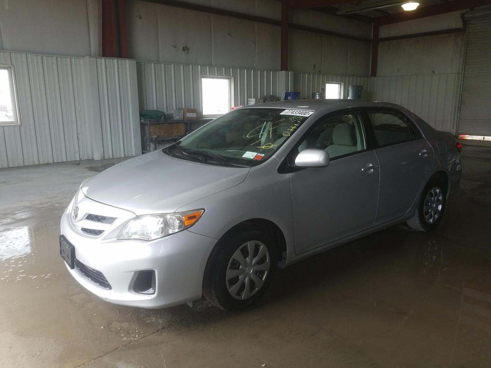 Photo 2 from auction – 2011 TOYOTA COROLLA BA with VIN JTDBU4EE2B9151736