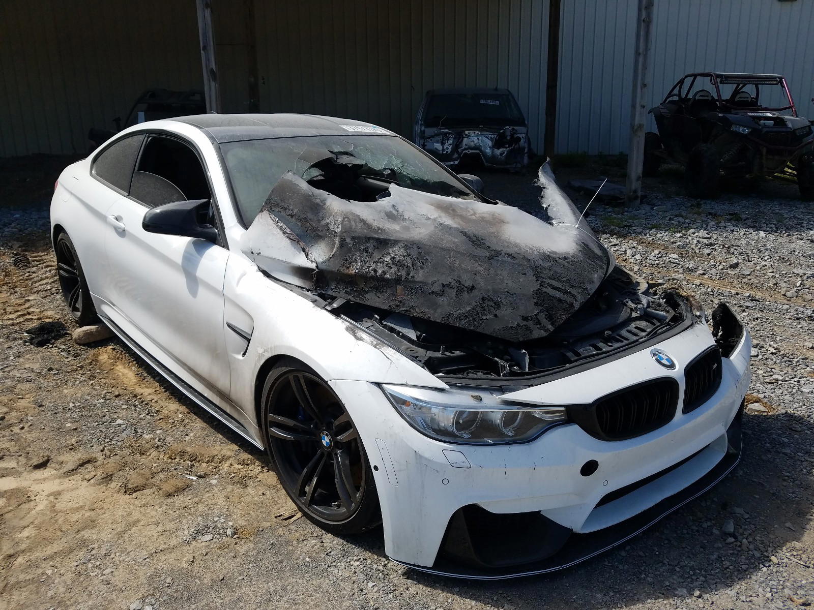 BMW M4 2015 with VIN WBS3R9C55FK332987 - Photo from auction