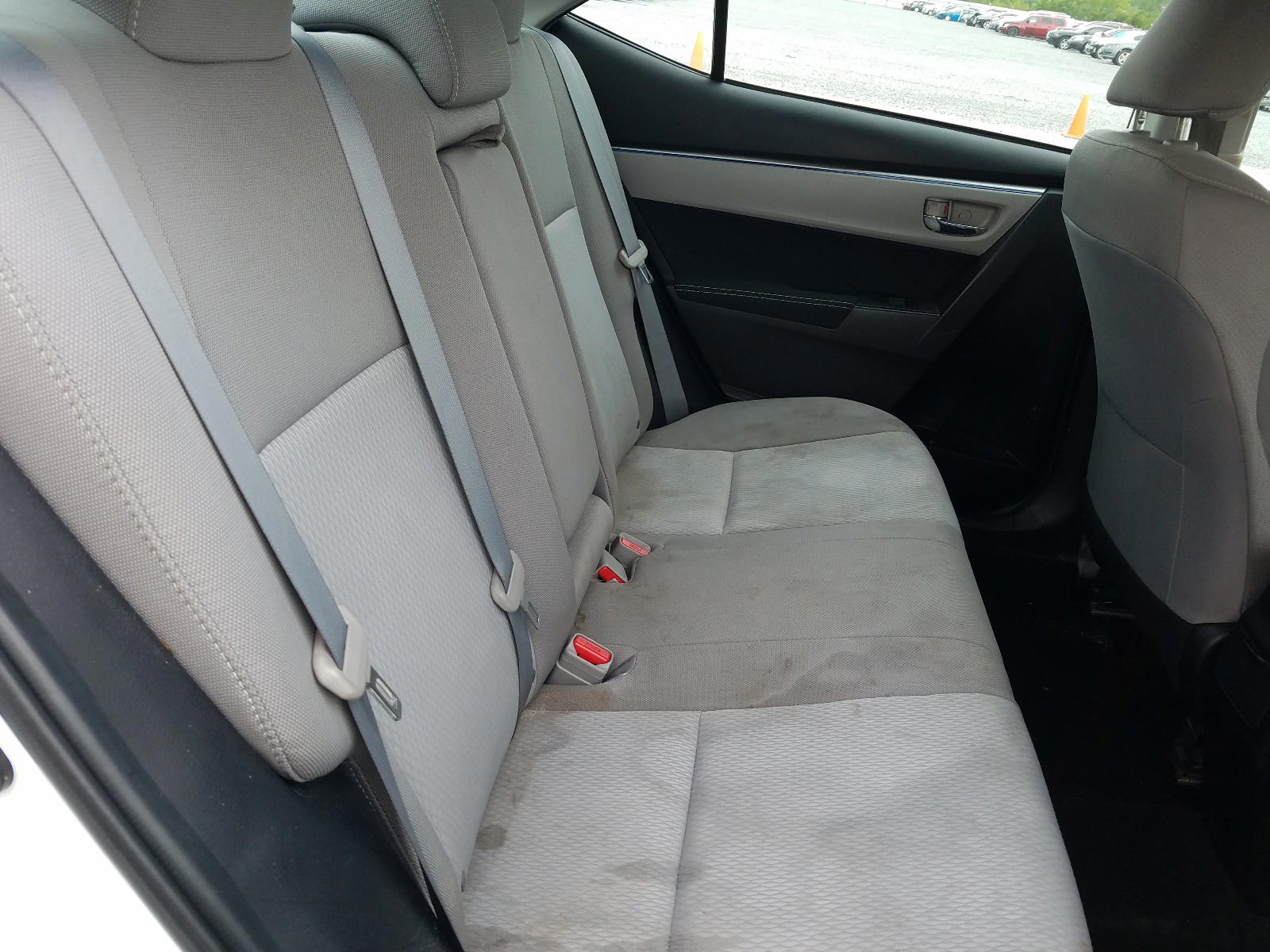 Photo 6 from auction – 2015 TOYOTA COROLLA L with VIN 2T1BURHE8FC464458