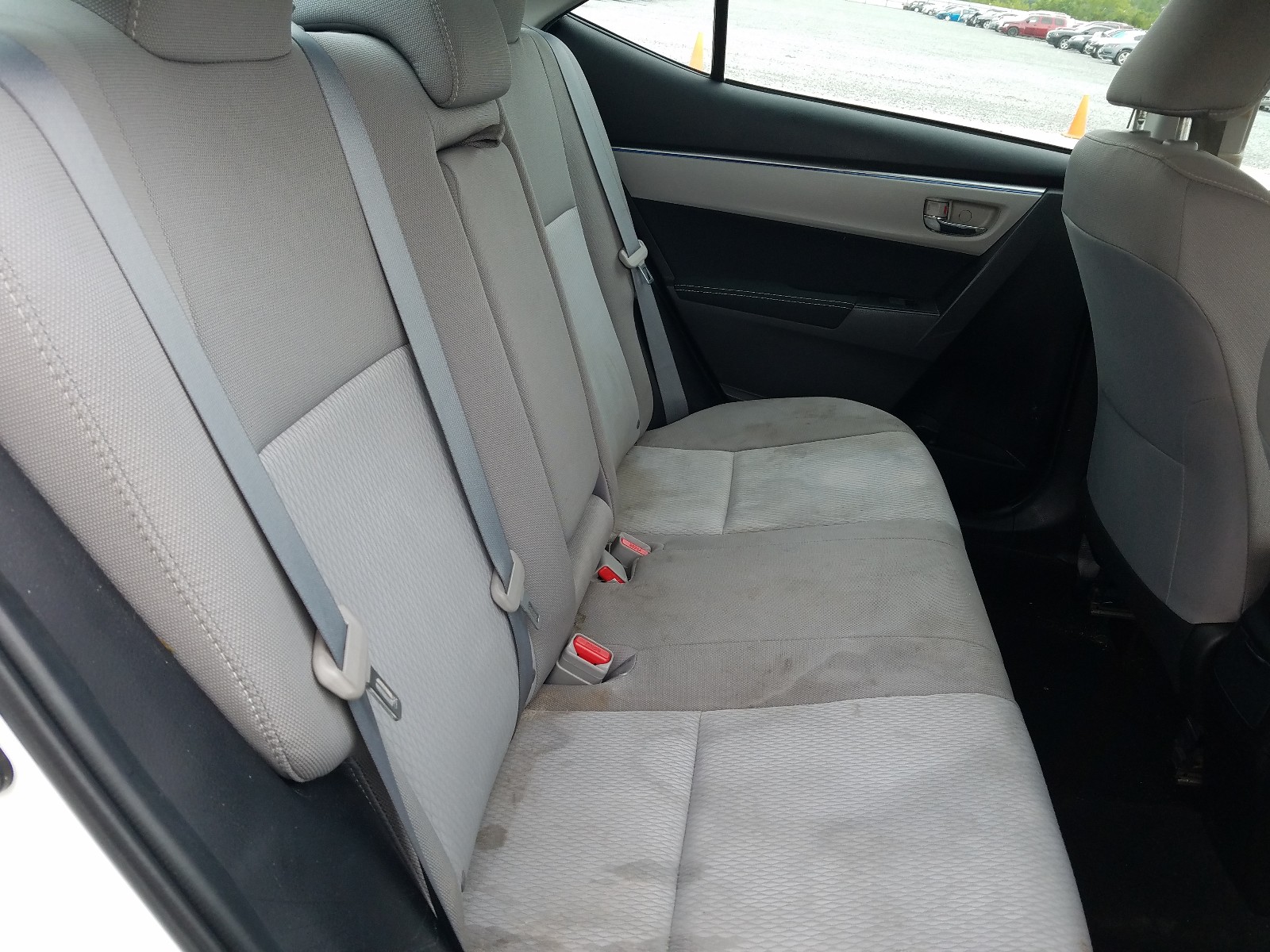 Zdjęcie 6 z aukcji – 2015 TOYOTA COROLLA L z VIN 2T1BURHE8FC464458