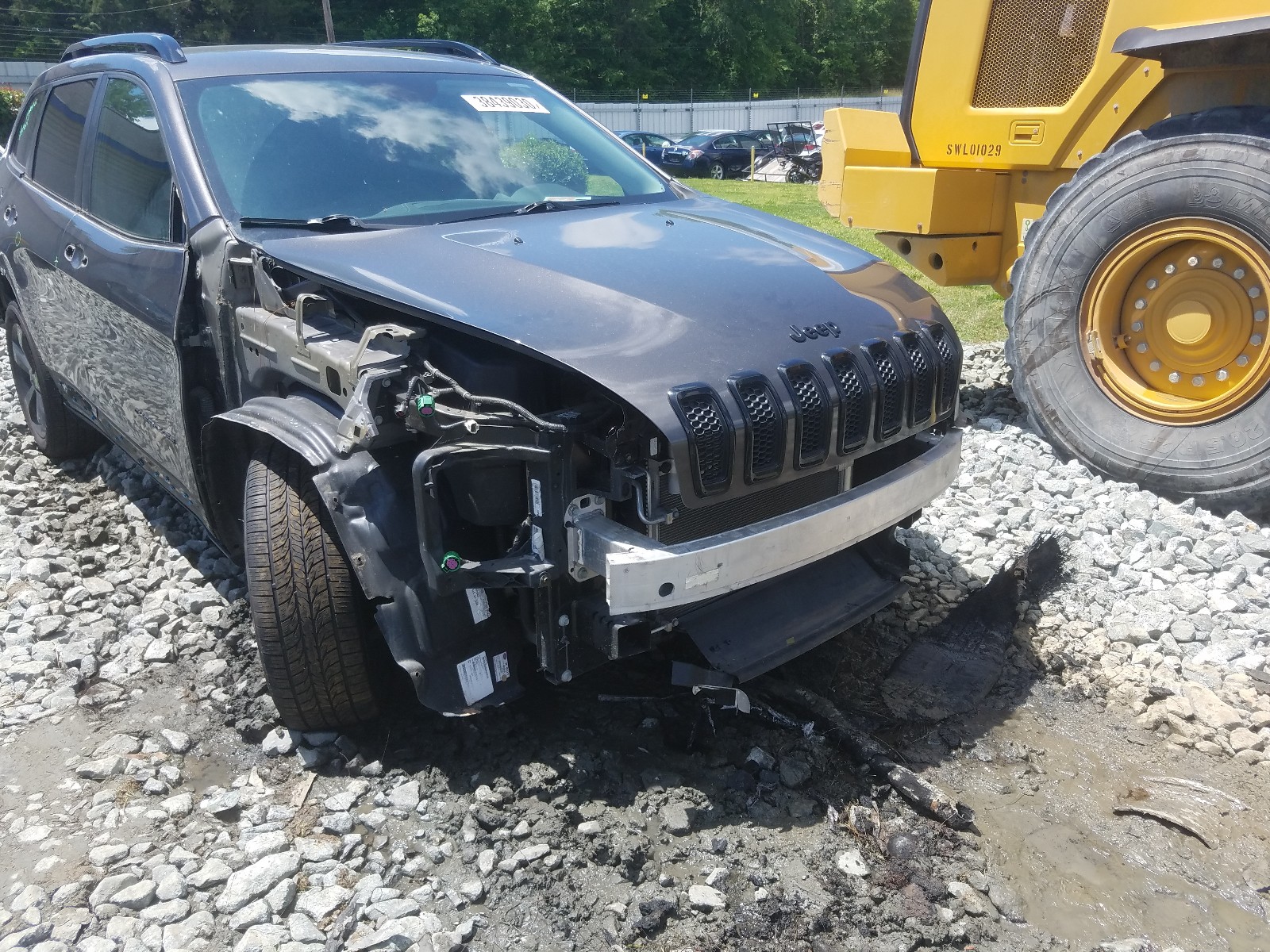 Photo 9 from auction – 2018 JEEP CHEROKEE L with VIN 1C4PJLCB4JD551648