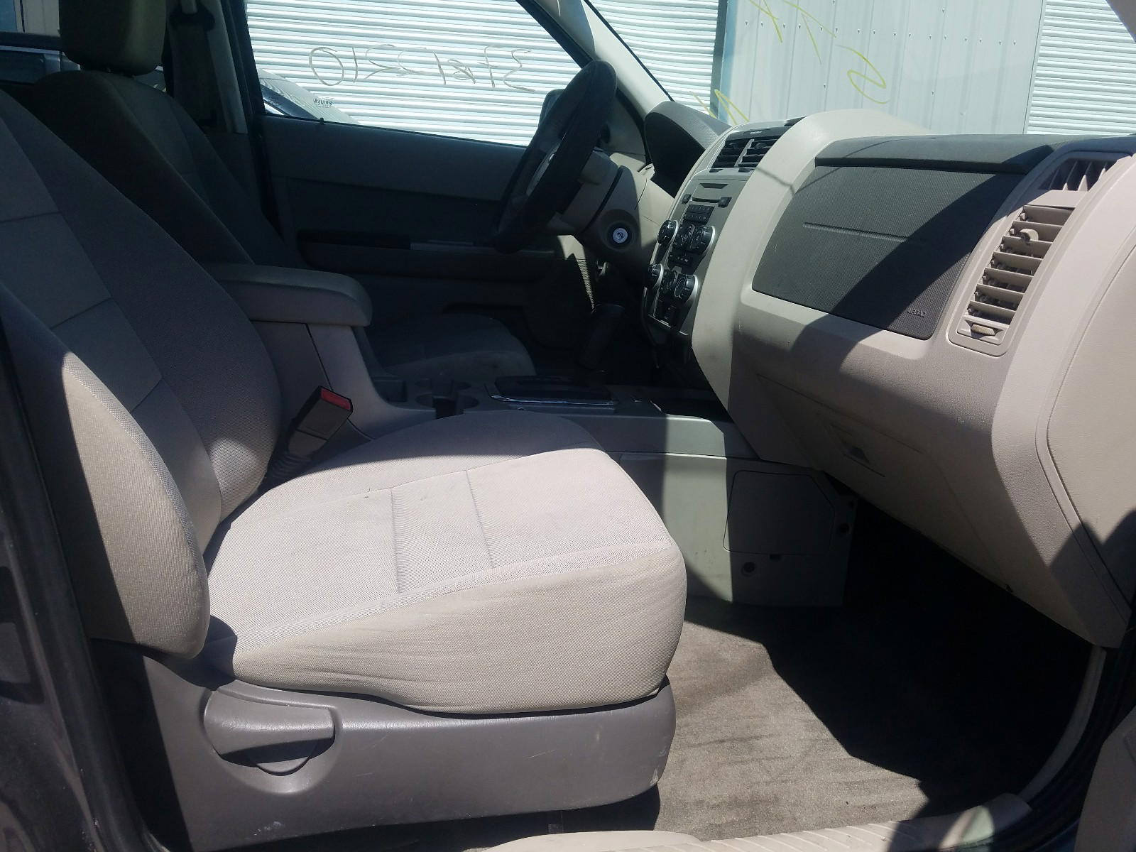 Photo 5 from auction – 2012 FORD ESCAPE XLT with VIN 1FMCU9DG9CKA80349