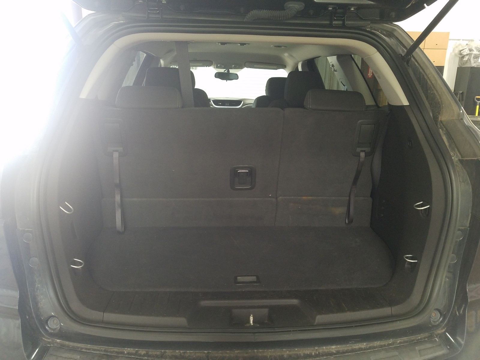 Photo 9 from auction – 2014 CHEVROLET TRAVERSE L with VIN 1GNKVGKD3EJ207087