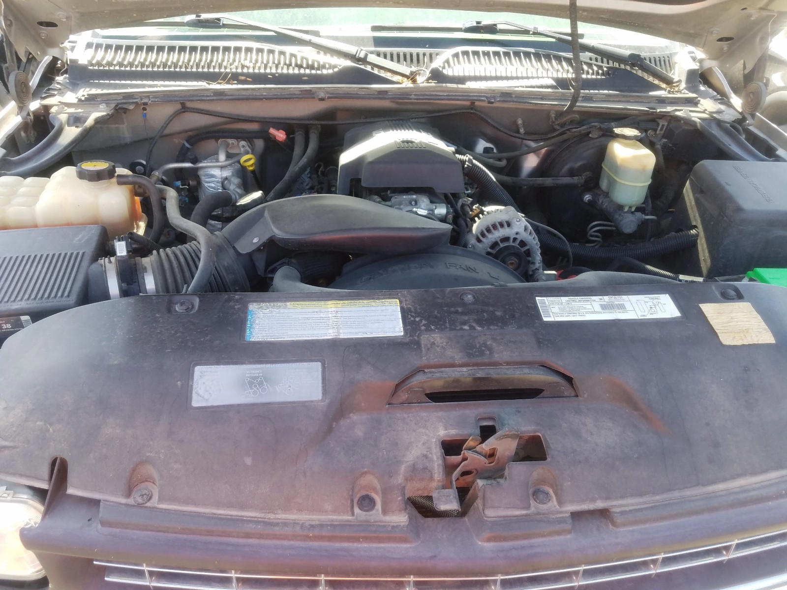 Photo 7 from auction – 2000 CHEVROLET SILVERADO with VIN 2GCEK19T3Y1330508