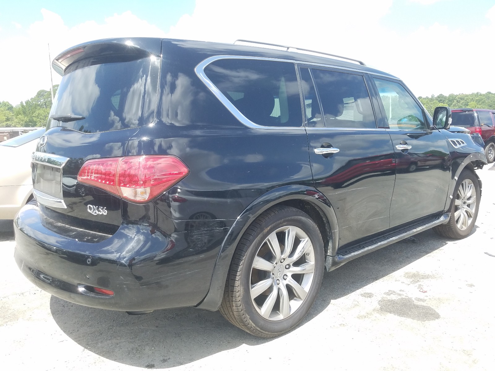 Photo 4 from auction – 2012 INFINITI QX56 with VIN JN8AZ2NF4C9519866