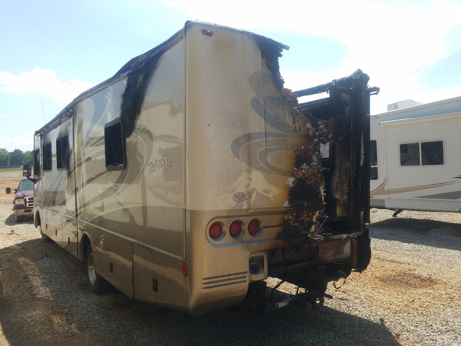 Photo 3 from auction – 2008 TERR CAMPER with VIN 1F6NF53Y270A04759