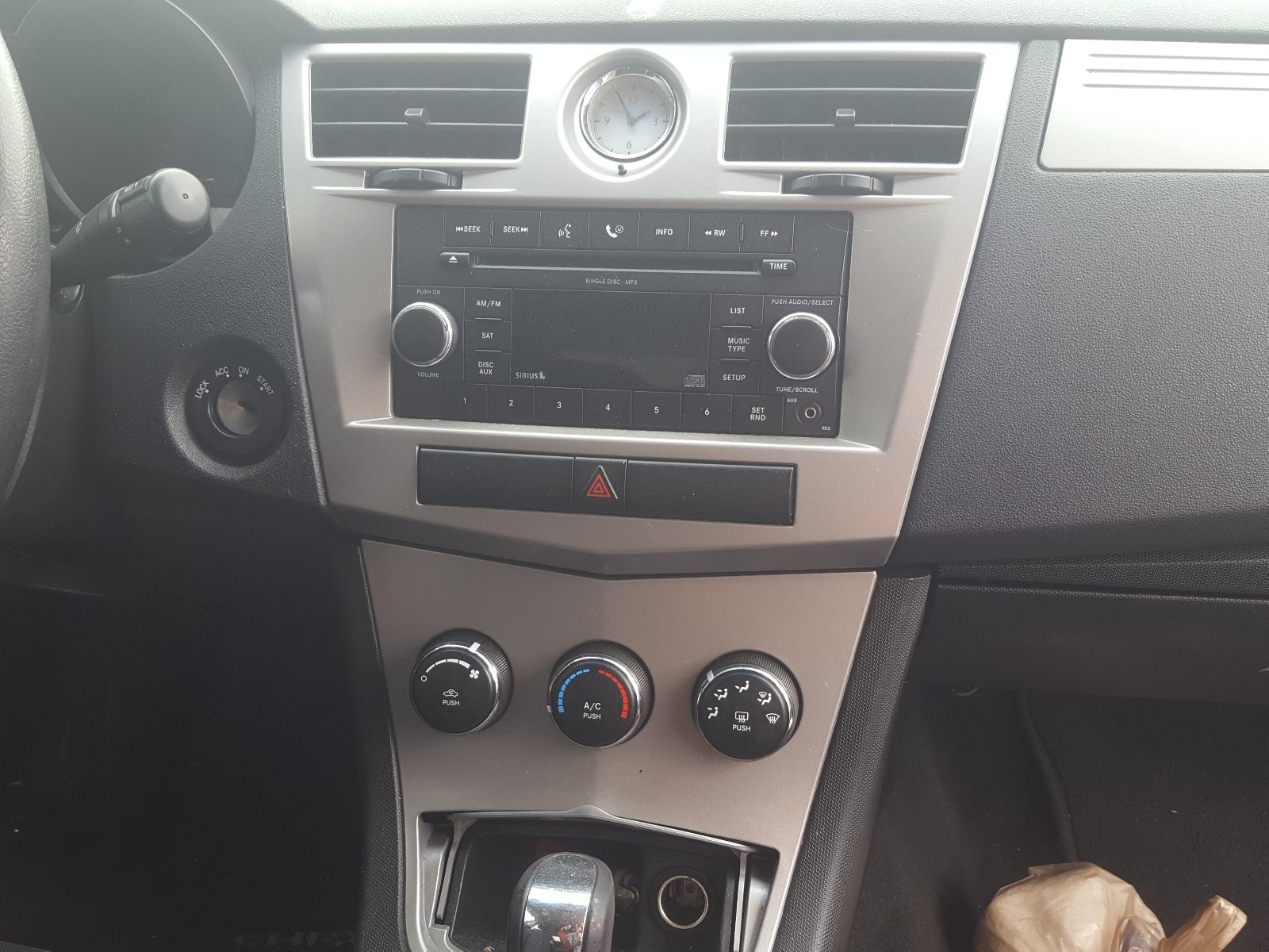 Zdjęcie 9 z aukcji – 2010 CHRYSLER SEBRING TO z VIN 1C3CC4FB5AN216603