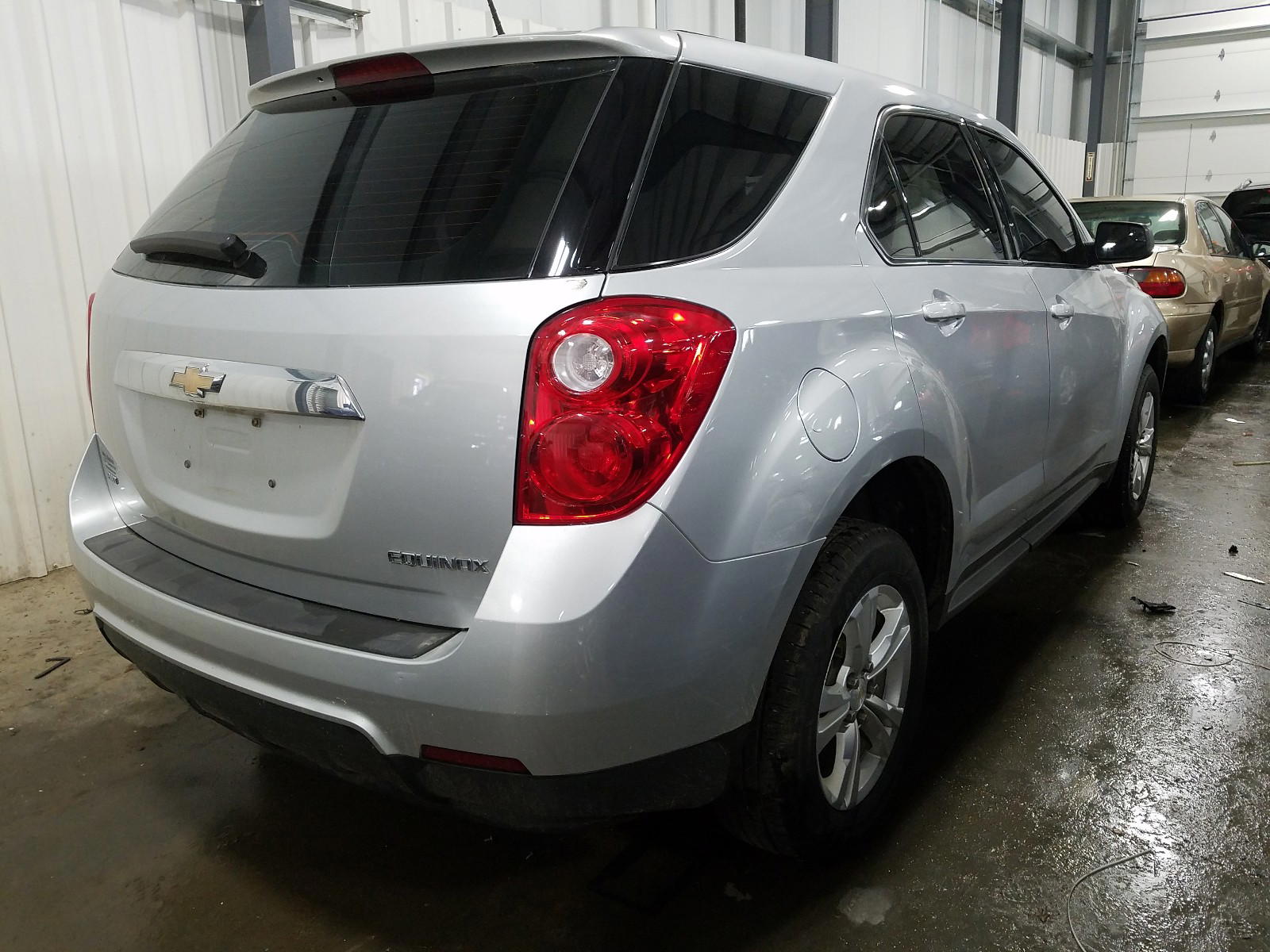 Photo 4 from auction – 2014 CHEVROLET EQUINOX LS with VIN 2GNFLEEK0E6301785