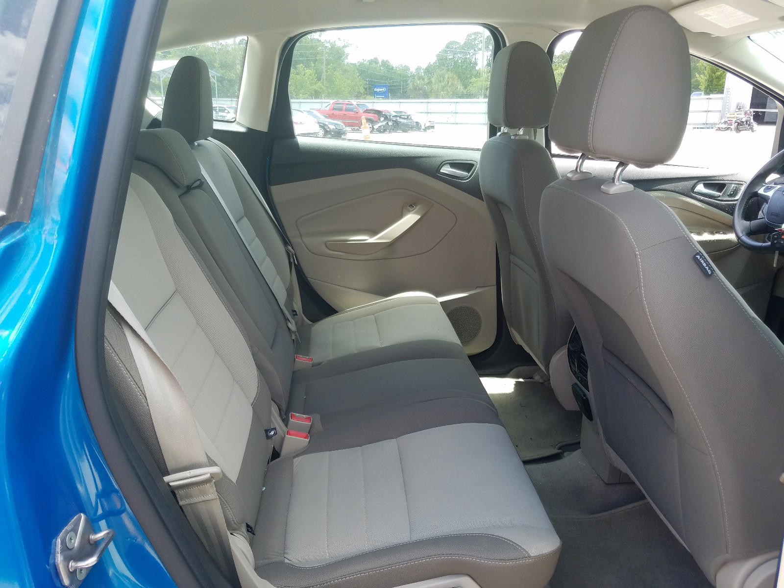 Photo 6 from auction – 2013 FORD C-MAX SE with VIN 1FADP5AU2DL535661