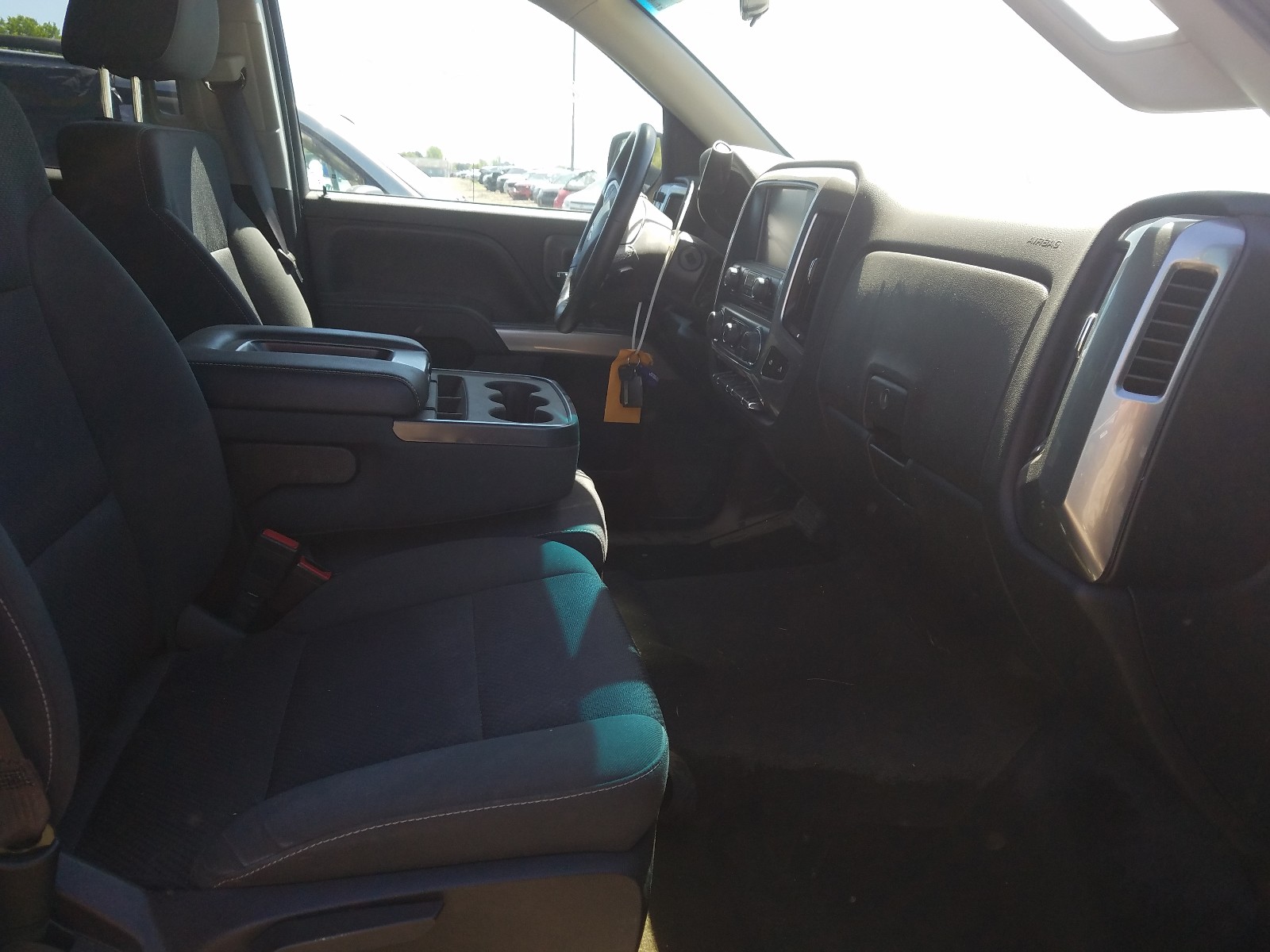 Photo 5 from auction – 2015 CHEVROLET SILVERADO with VIN 1GCVKREC1FZ228763