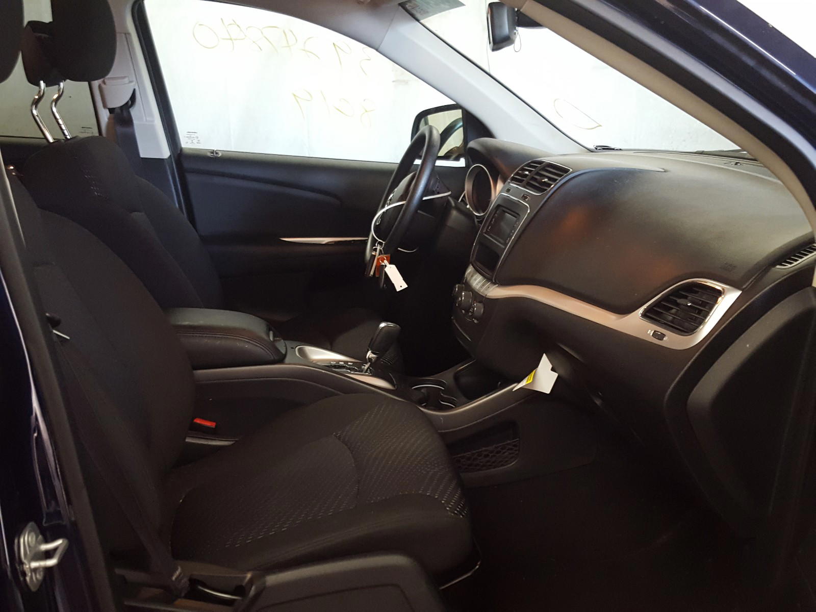 Photo 5 from auction – 2019 DODGE JOURNEY SE with VIN 3C4PDCAB2KT751398