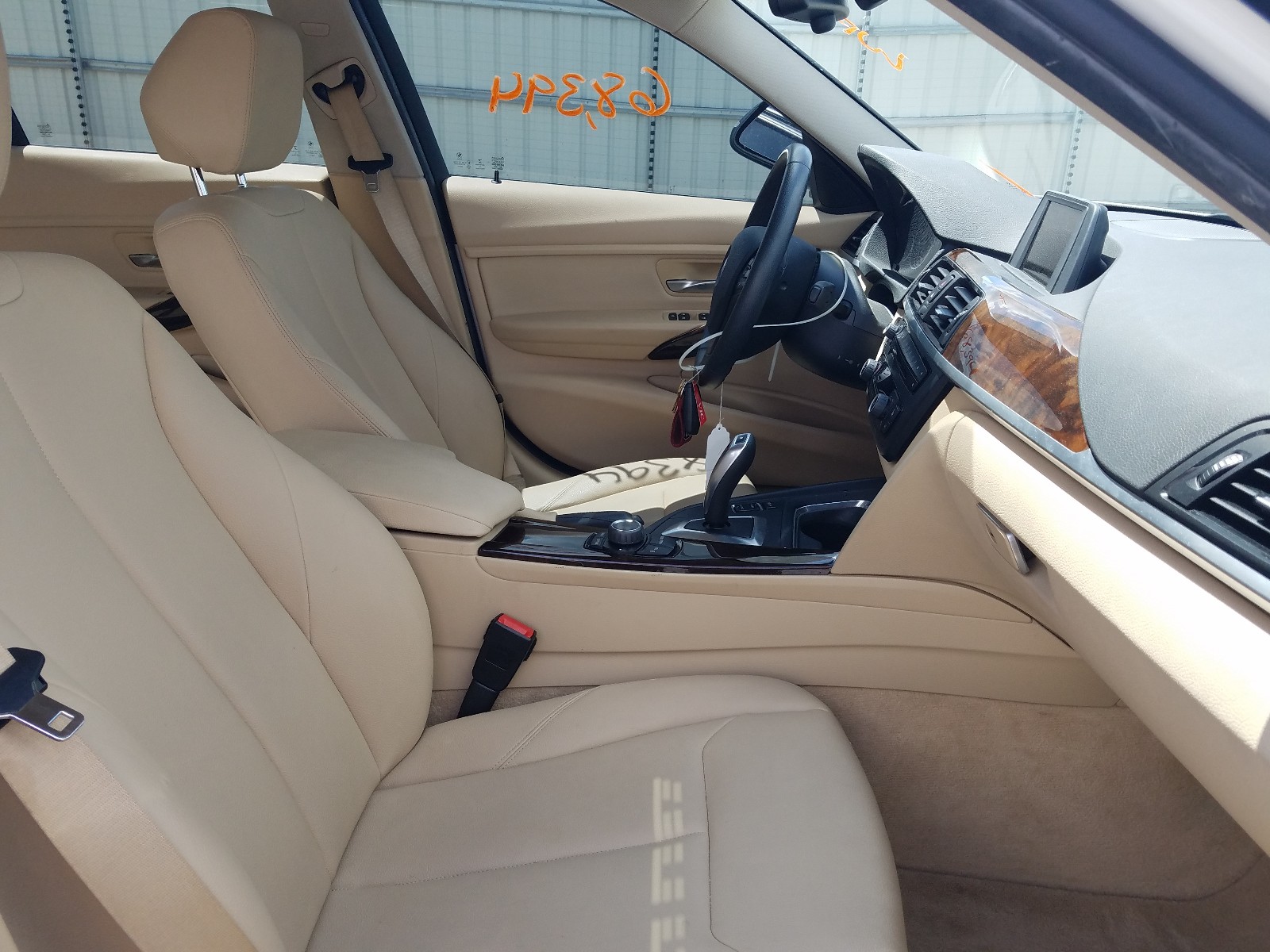 Photo 5 from auction – 2015 BMW 320 I with VIN WBA3B1G5XFNT64711