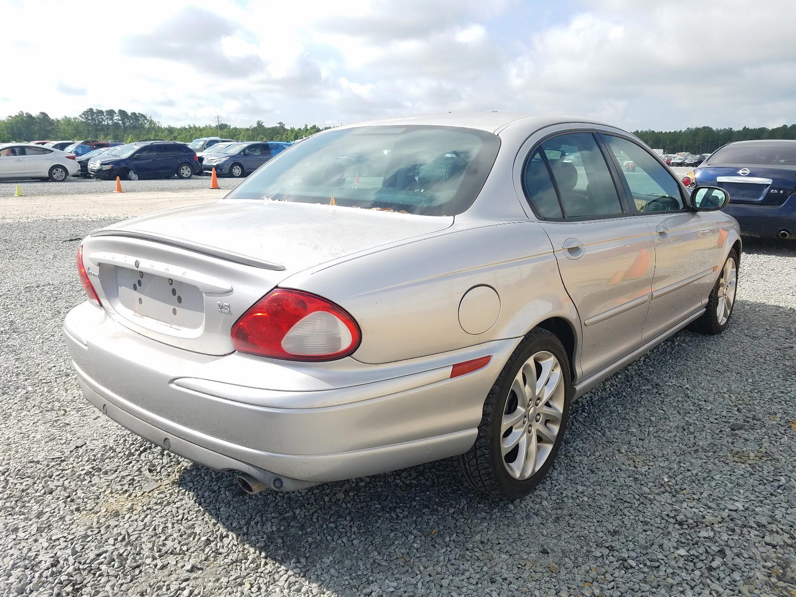 Photo 4 from auction – 2002 JAGUAR X-TYPE SPO with VIN SAJEA53D42XC47874
