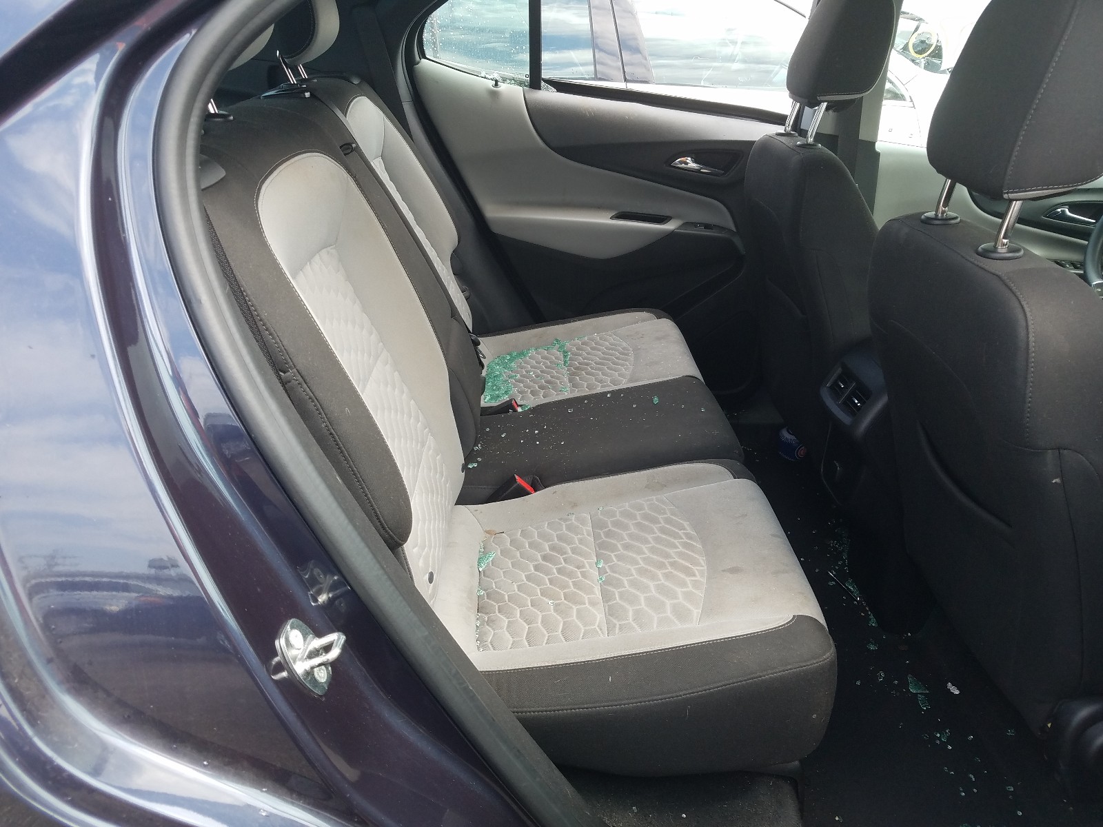 Photo 6 from auction – 2018 CHEVROLET EQUINOX LS with VIN 3GNAXREV5JS543984