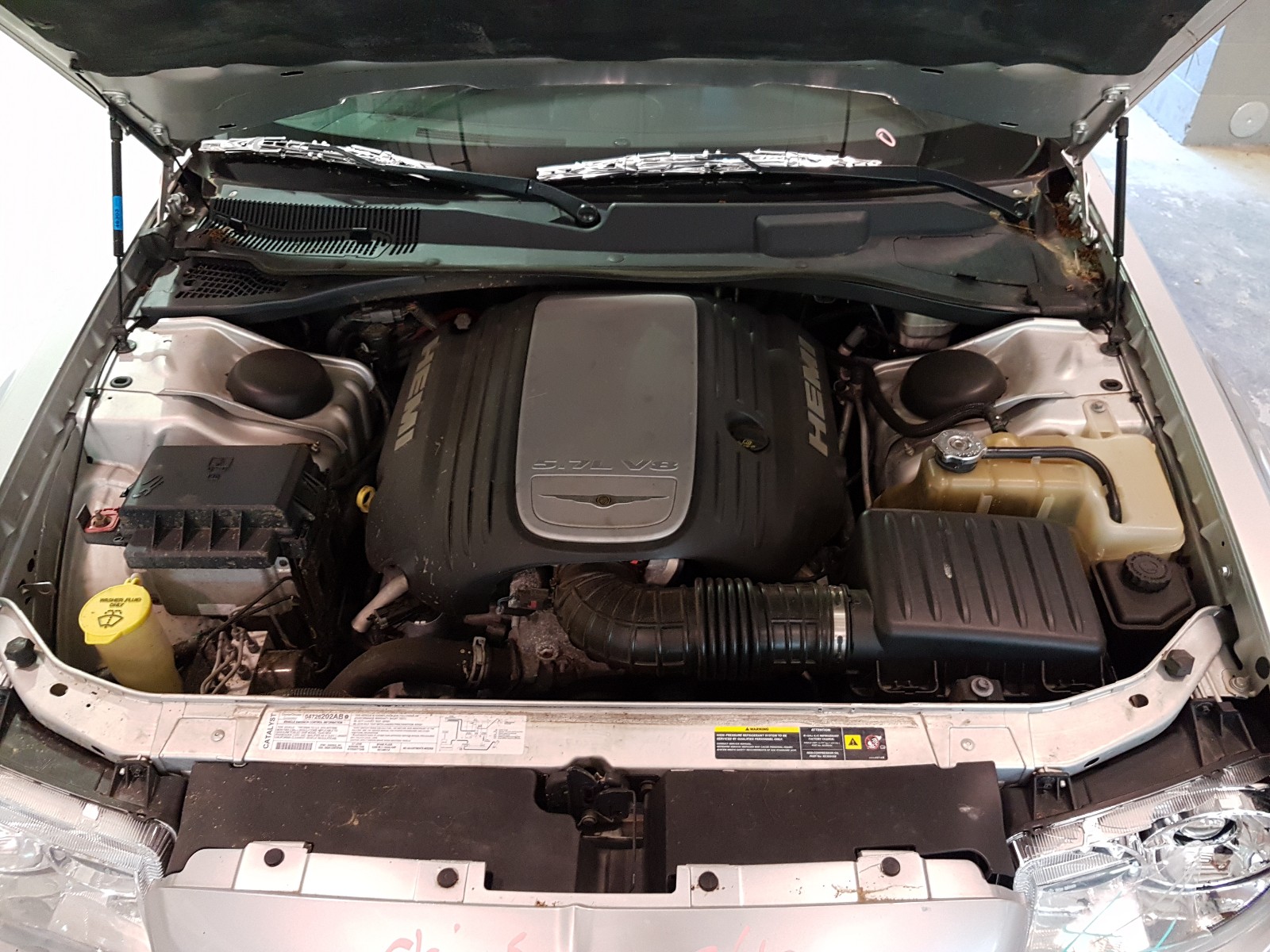Photo 7 from auction – 2005 CHRYSLER 300C with VIN 2C3AK63H85H639107