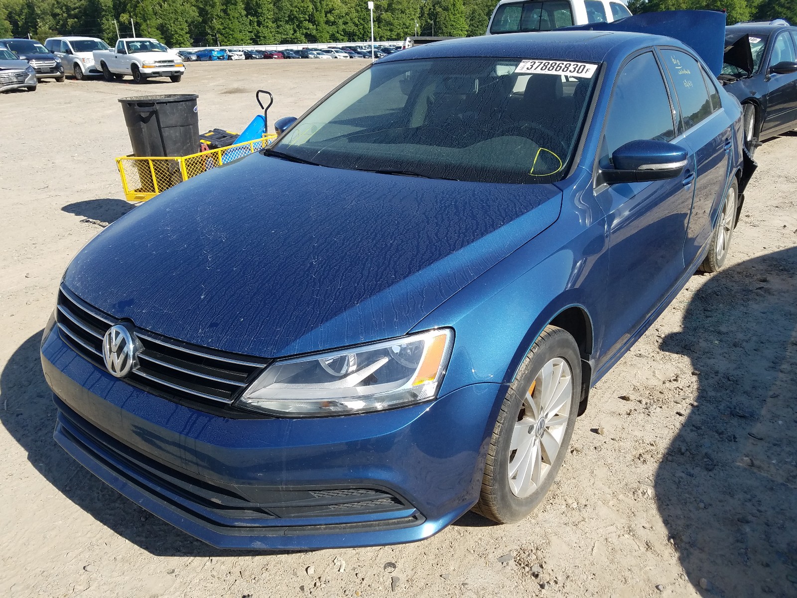 Photo 2 from auction – 2016 VOLKSWAGEN JETTA with VIN 3VWD67AJ8GM406256