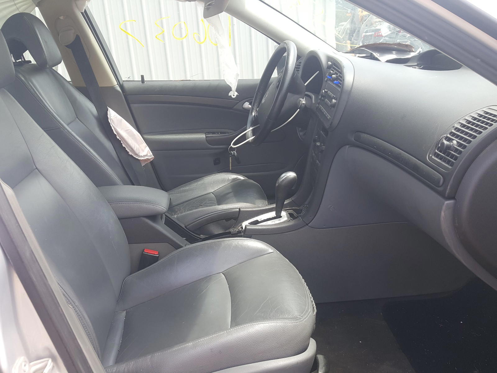 Photo 5 from auction – 2004 SAAB 9-3 LINEAR with VIN YS3FB49S741017449