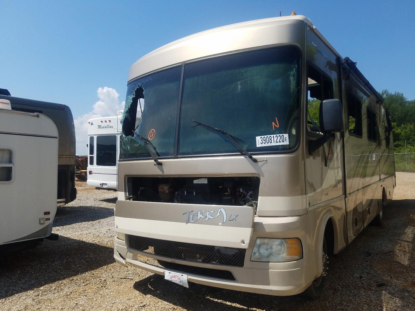 Photo 2 from auction – 2008 TERR CAMPER with VIN 1F6NF53Y270A04759