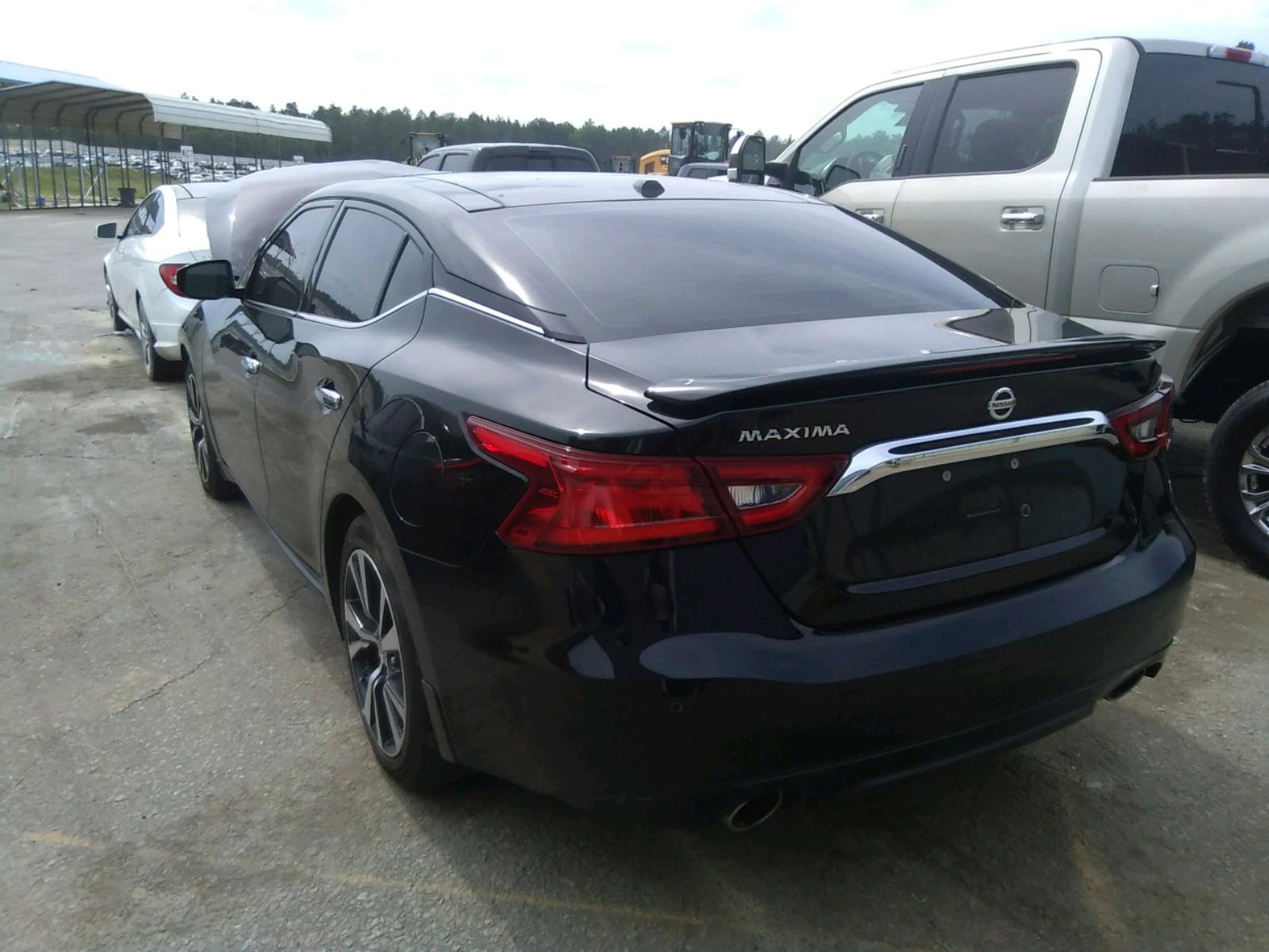 Photo 3 from auction – 2017 NISSAN MAXIMA 3.5 with VIN 1N4AA6AP1HC440454