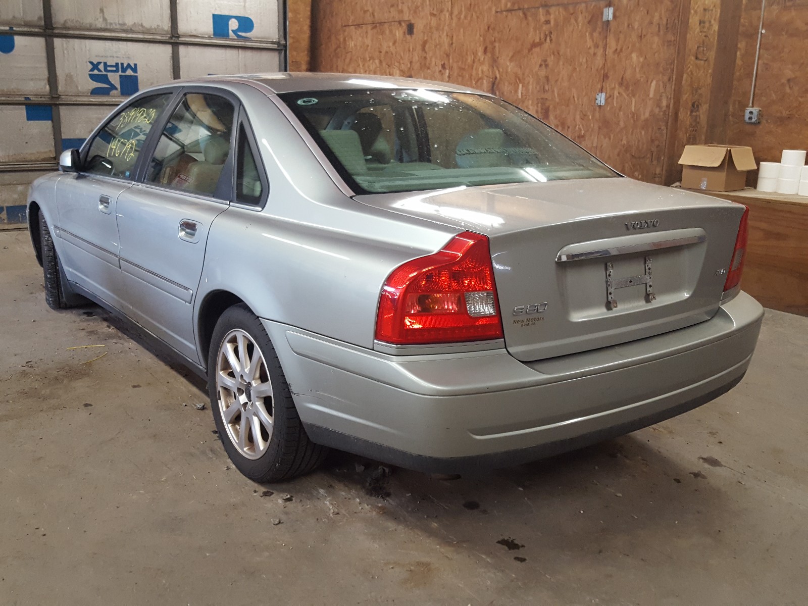 Photo 3 from auction – 2004 VOLVO S80 2.5T with VIN YV1TH59H741361635