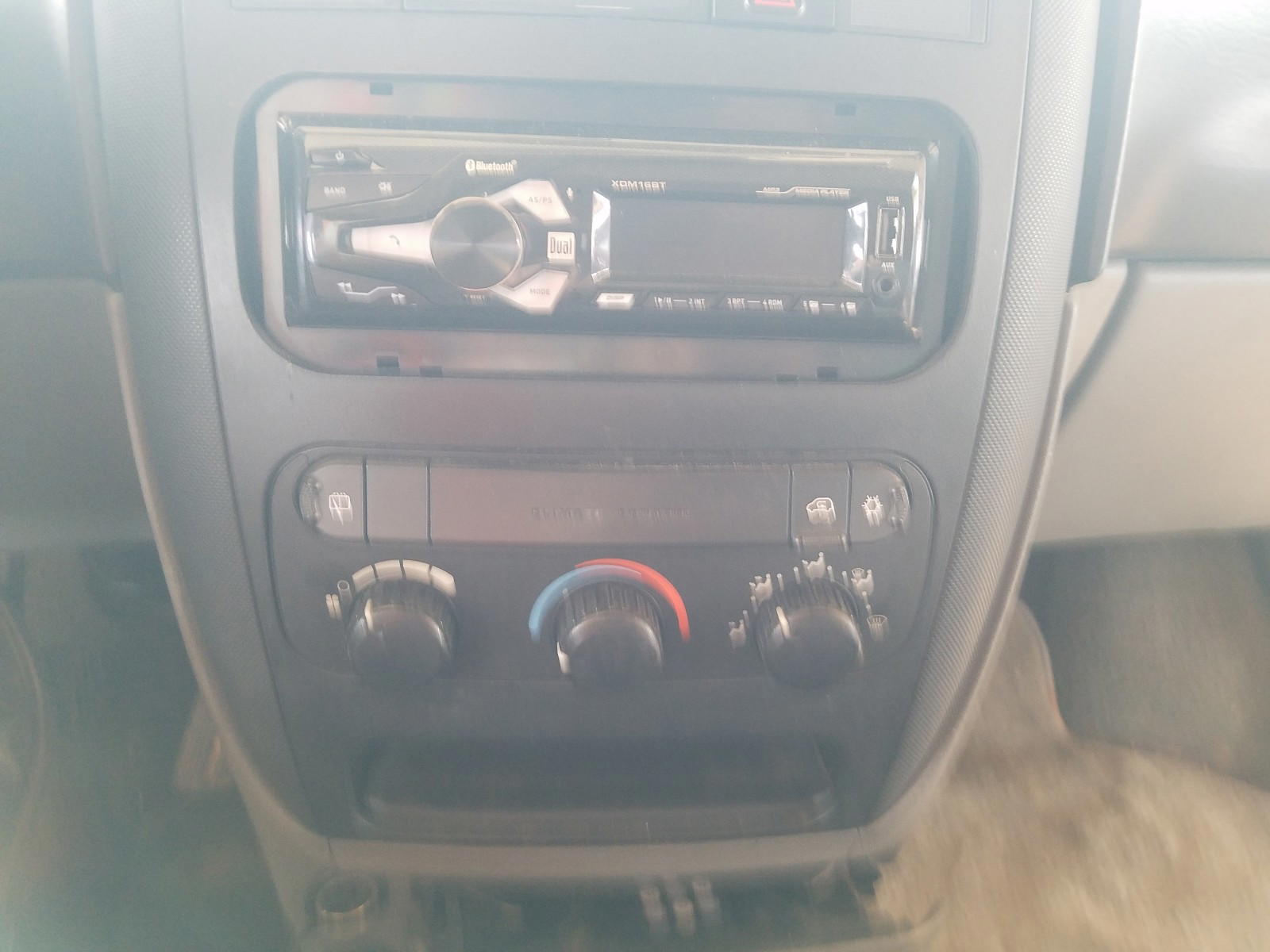 Photo 9 from auction – 2005 DODGE CARAVAN SE with VIN 1D4GP25B65B137474