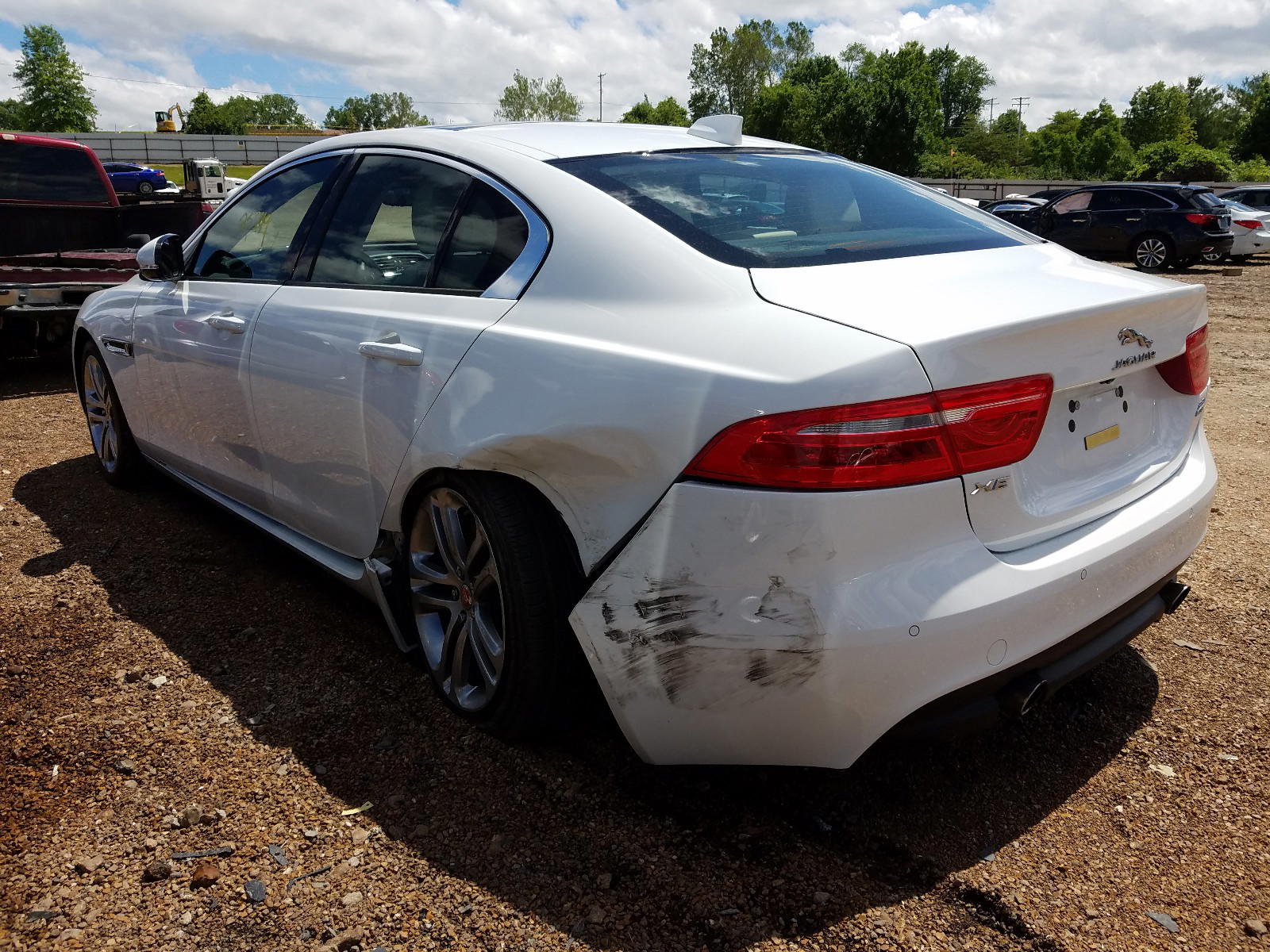 Photo 3 from auction – 2017 JAGUAR XE PREMIUM with VIN SAJAJ4BVXHA968633